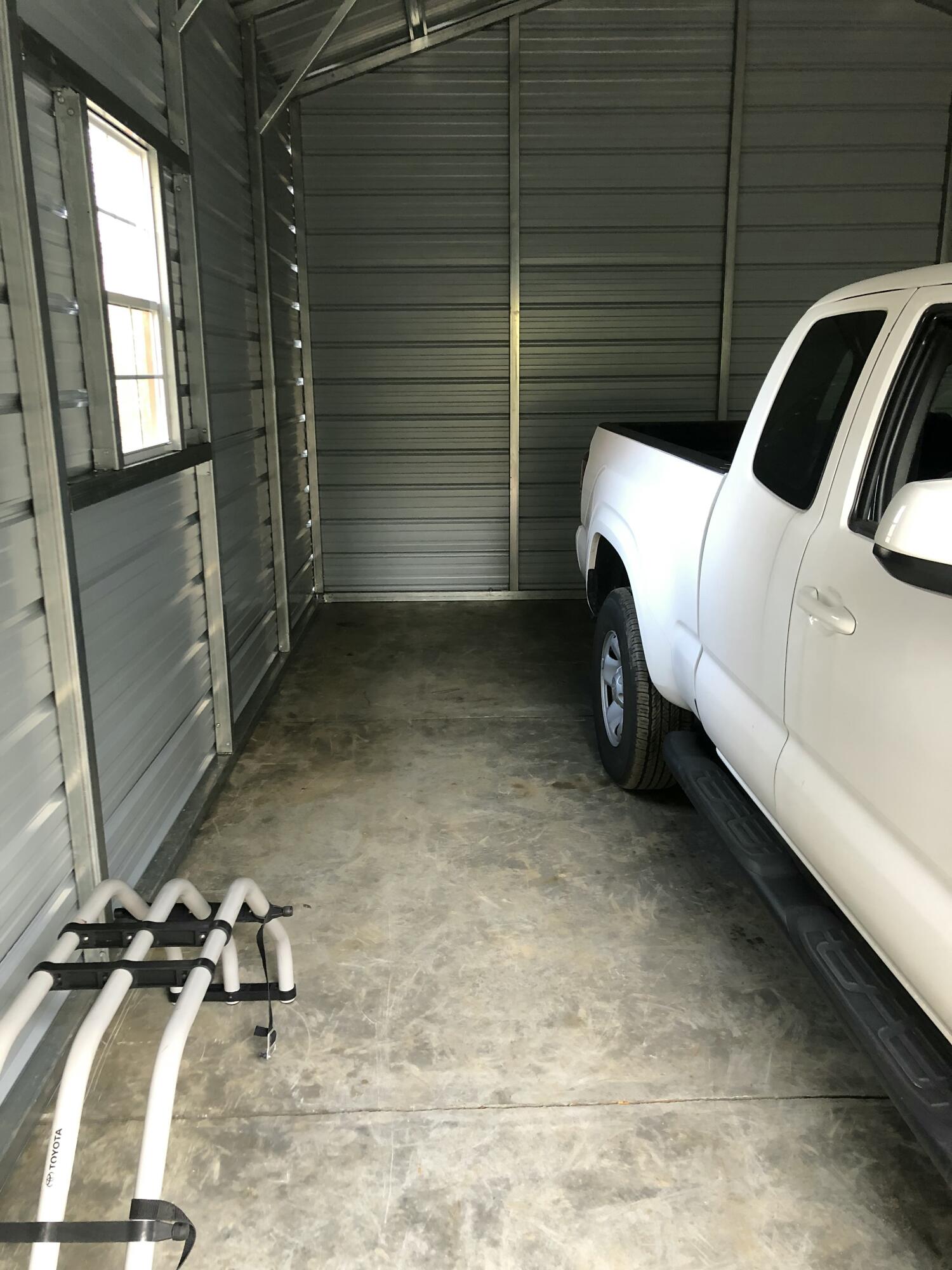 44452 Dinely Dr Dr, Three Rivers, CA 93271