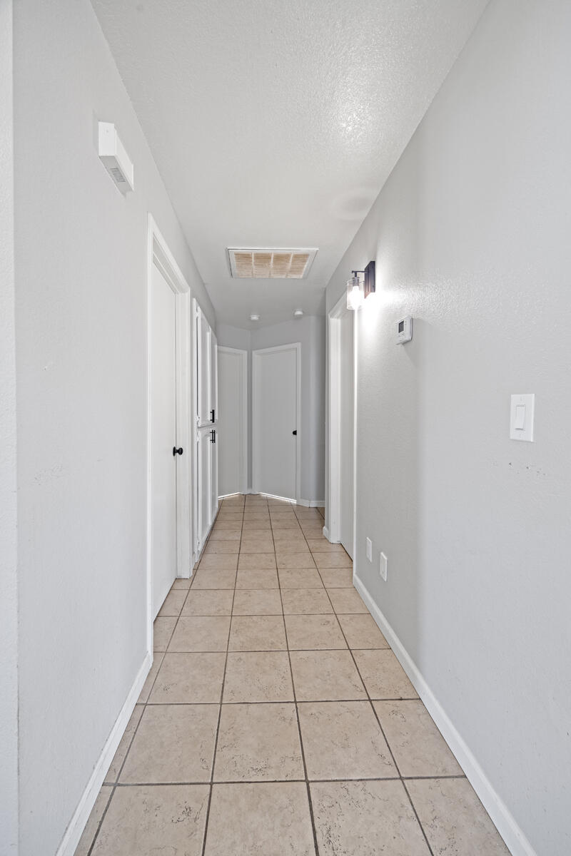 2157 Country View Ave, Tulare, CA 93274