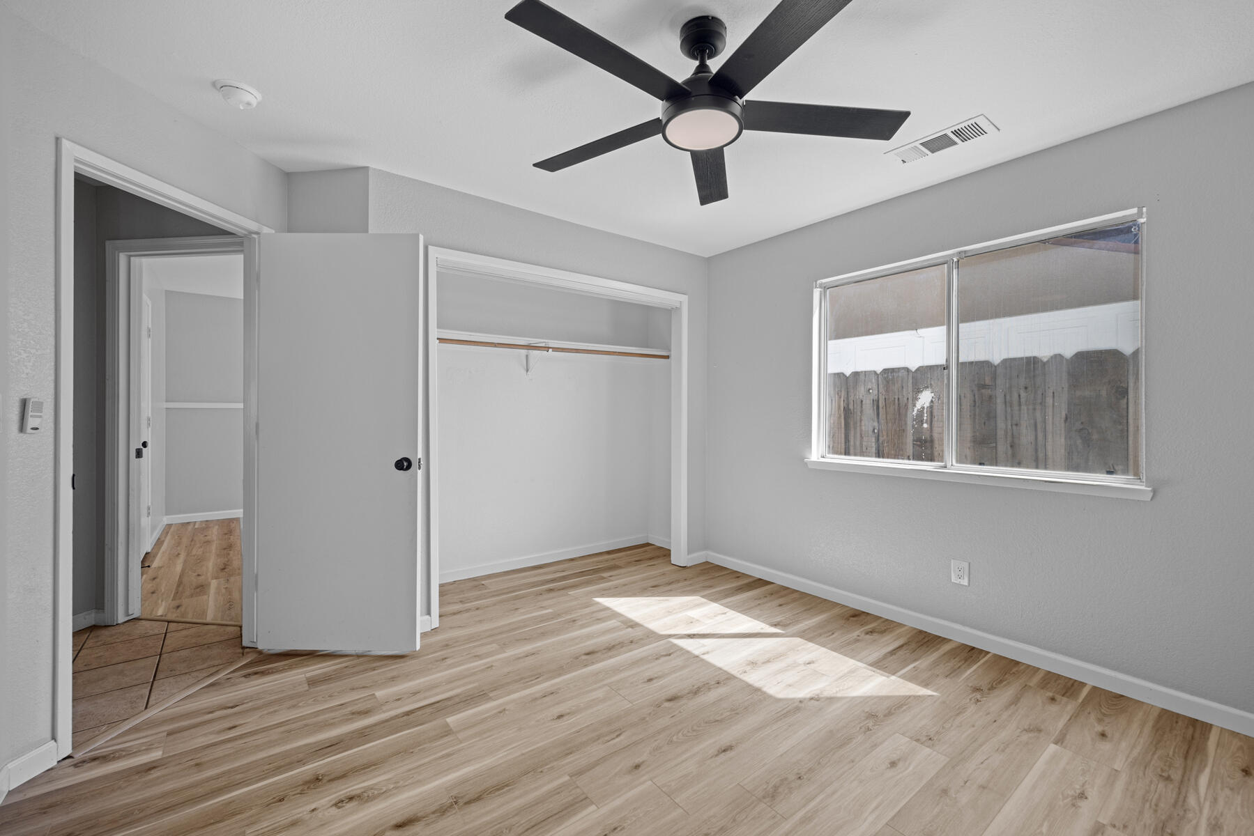 2157 Country View Ave, Tulare, CA 93274