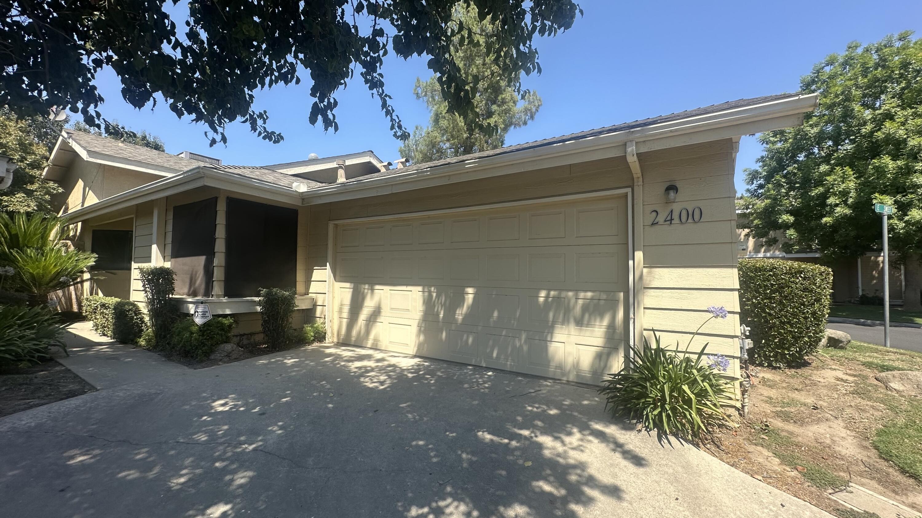 2400 E Sweet Ave, Visalia, CA 93292