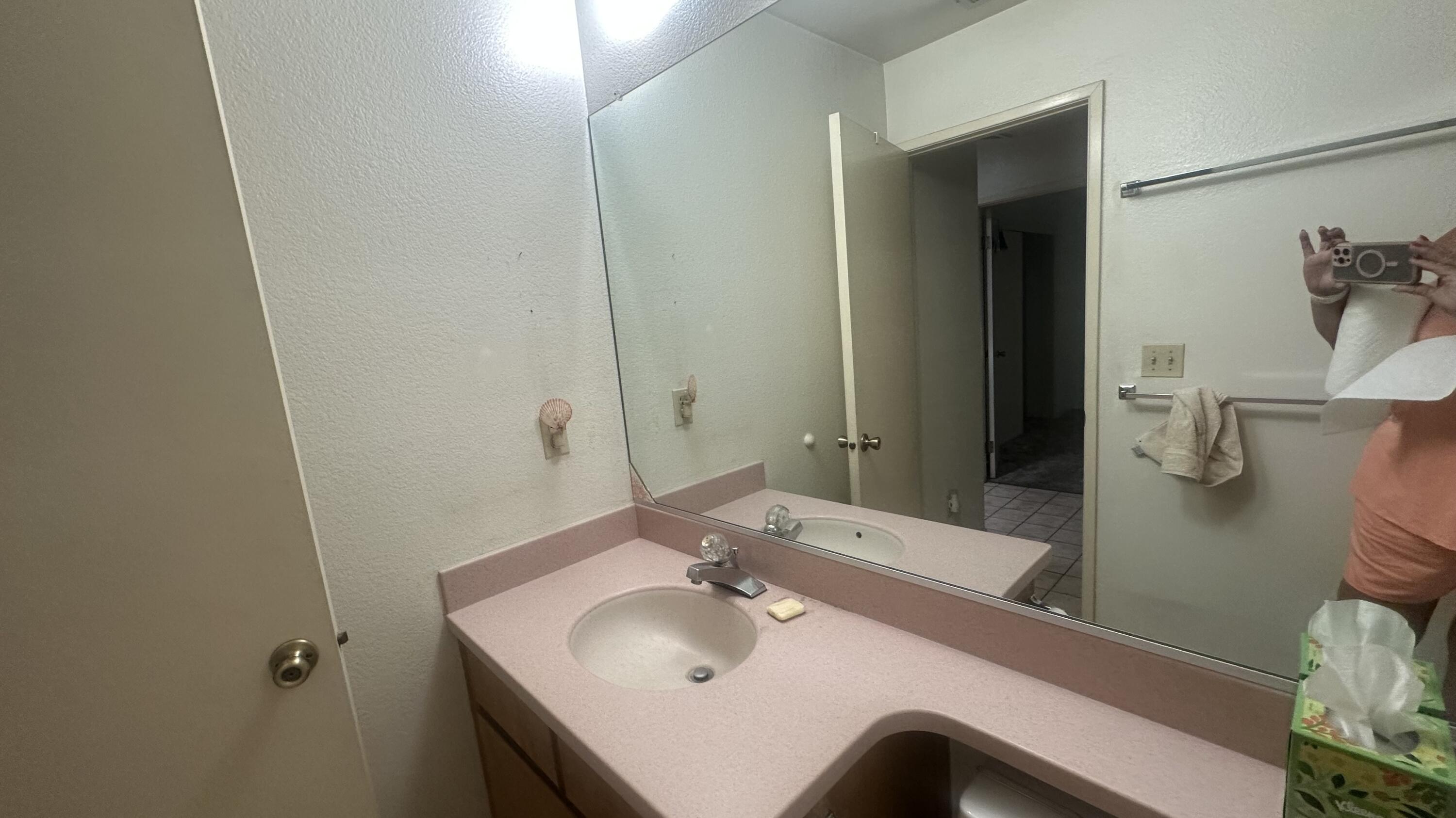 2400 E Sweet Ave, Visalia, CA 93292