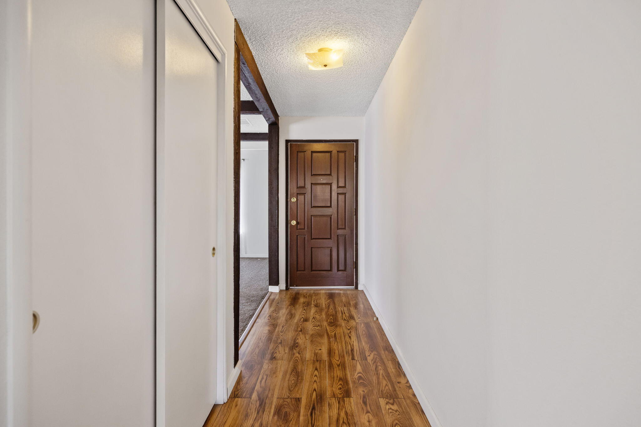 1700 W La Vida Ave, Visalia, CA 93277