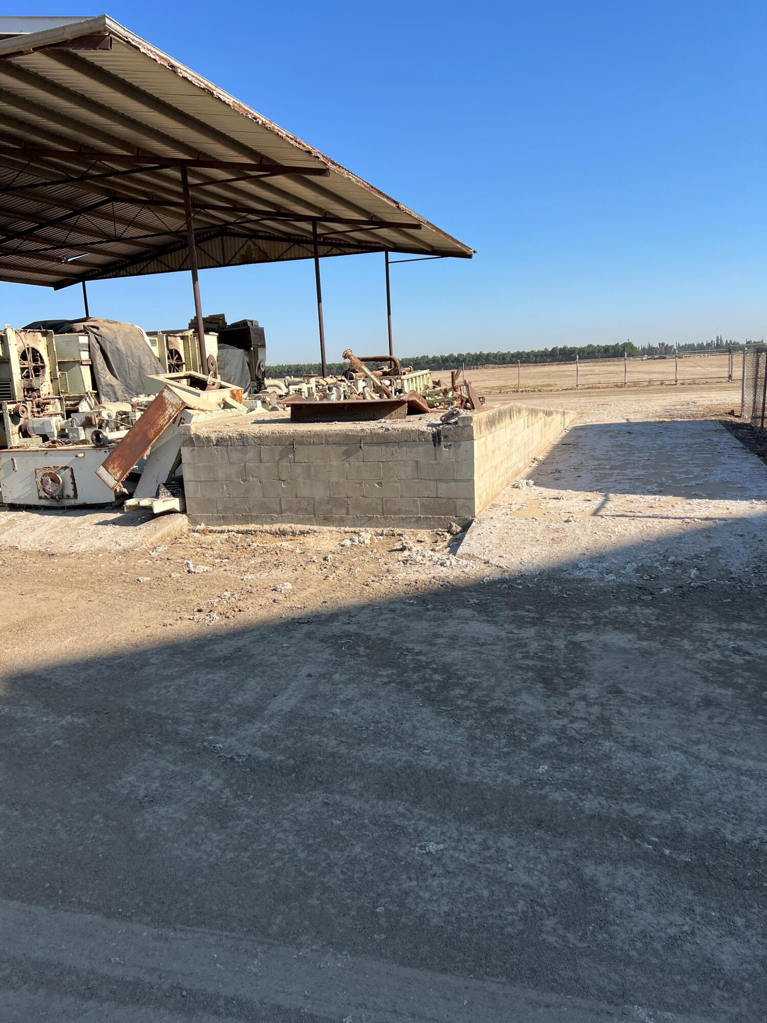 626 W Cartmill Ave, Tulare, CA 93274