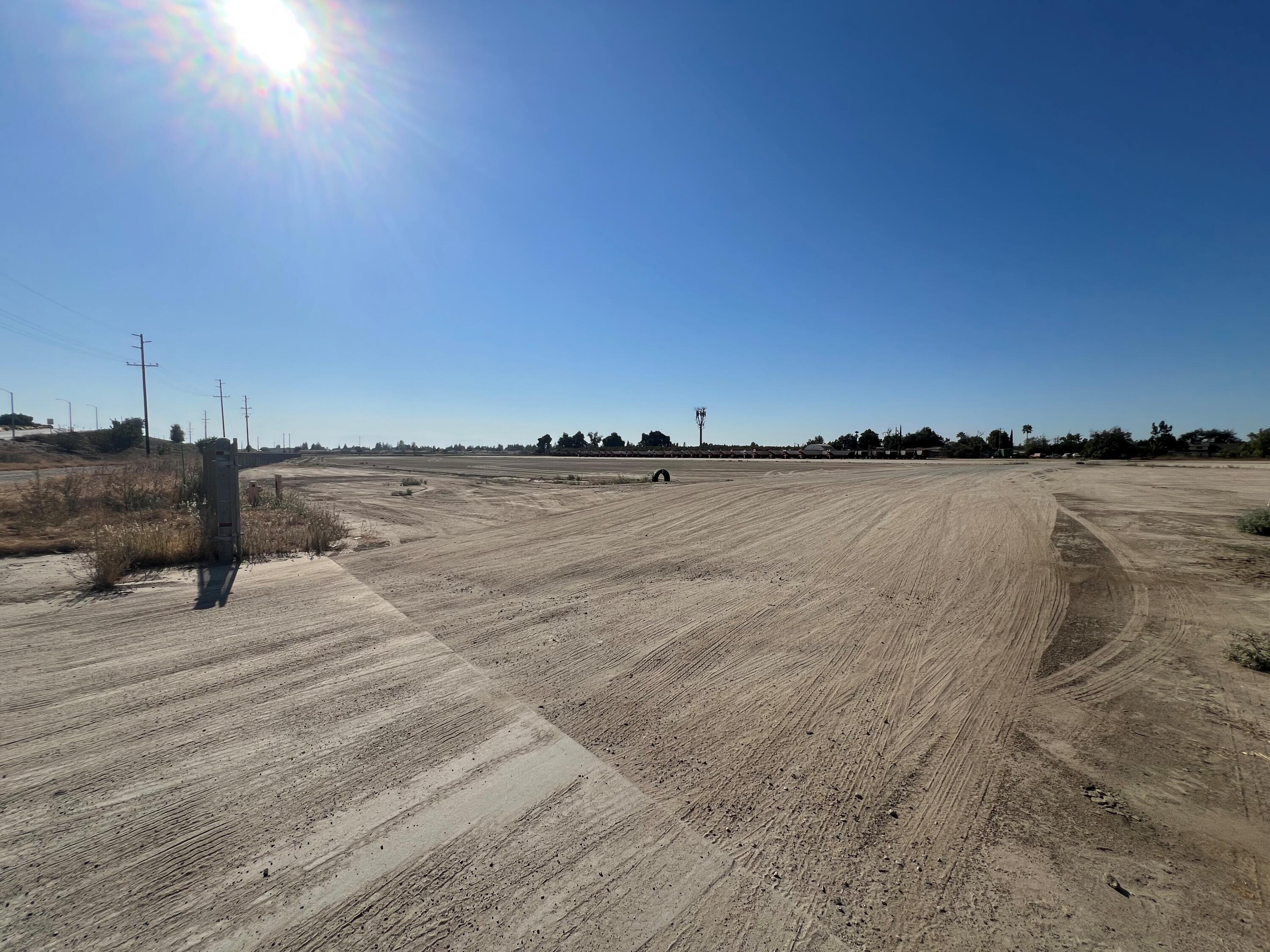 626 W Cartmill Ave, Tulare, CA 93274