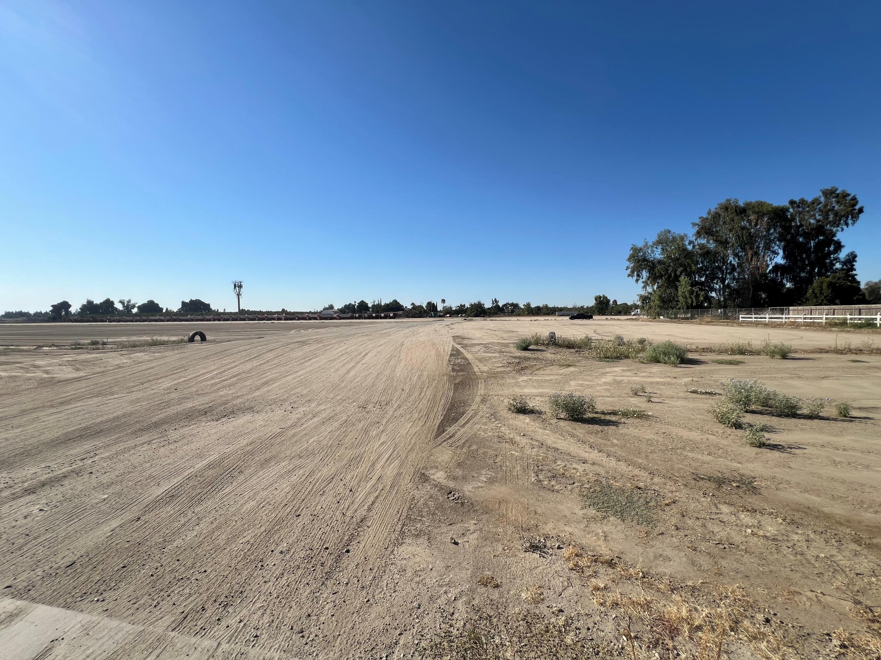 626 W Cartmill Ave, Tulare, CA 93274