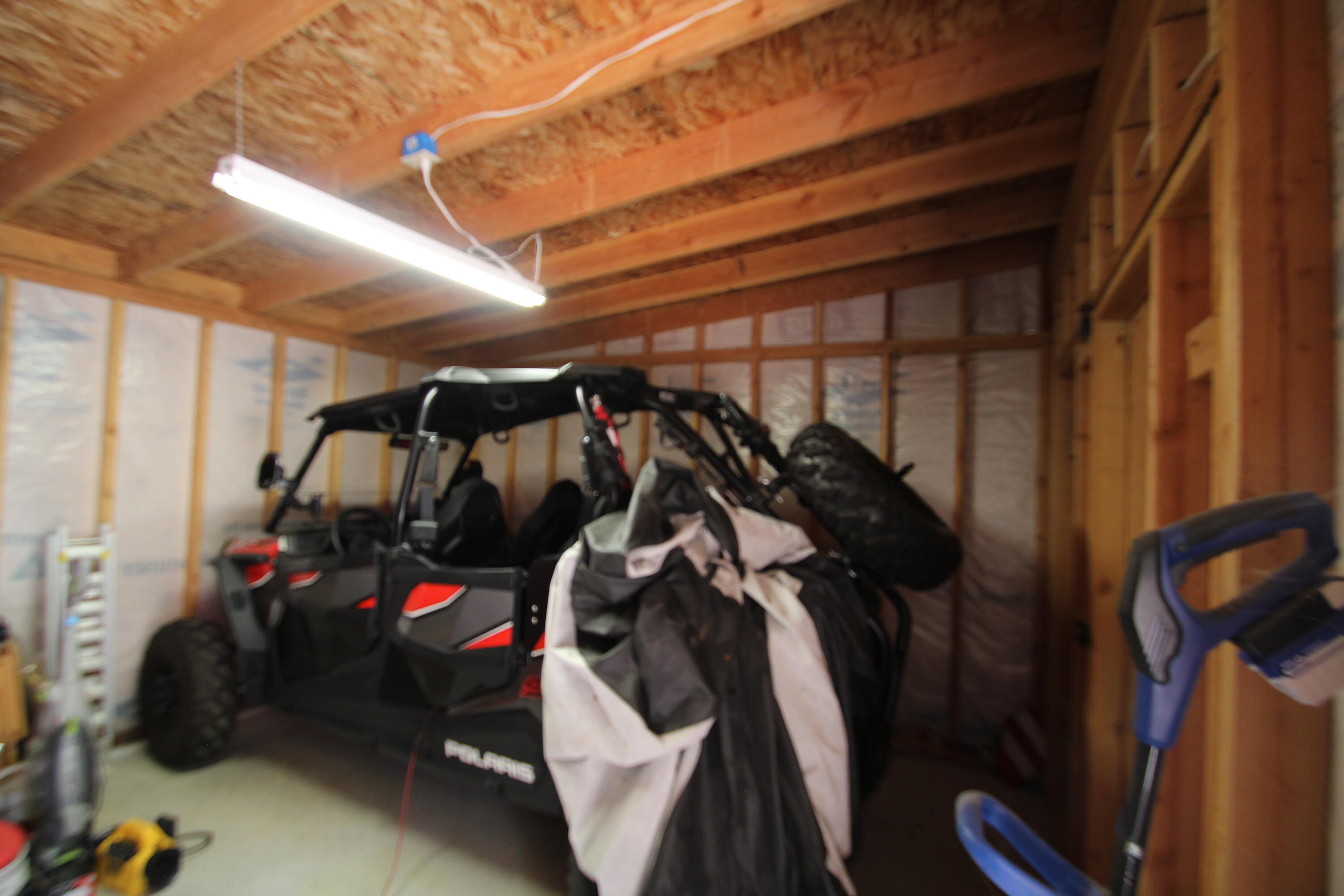 620 Loop Dr, Camp Nelson, CA 93265