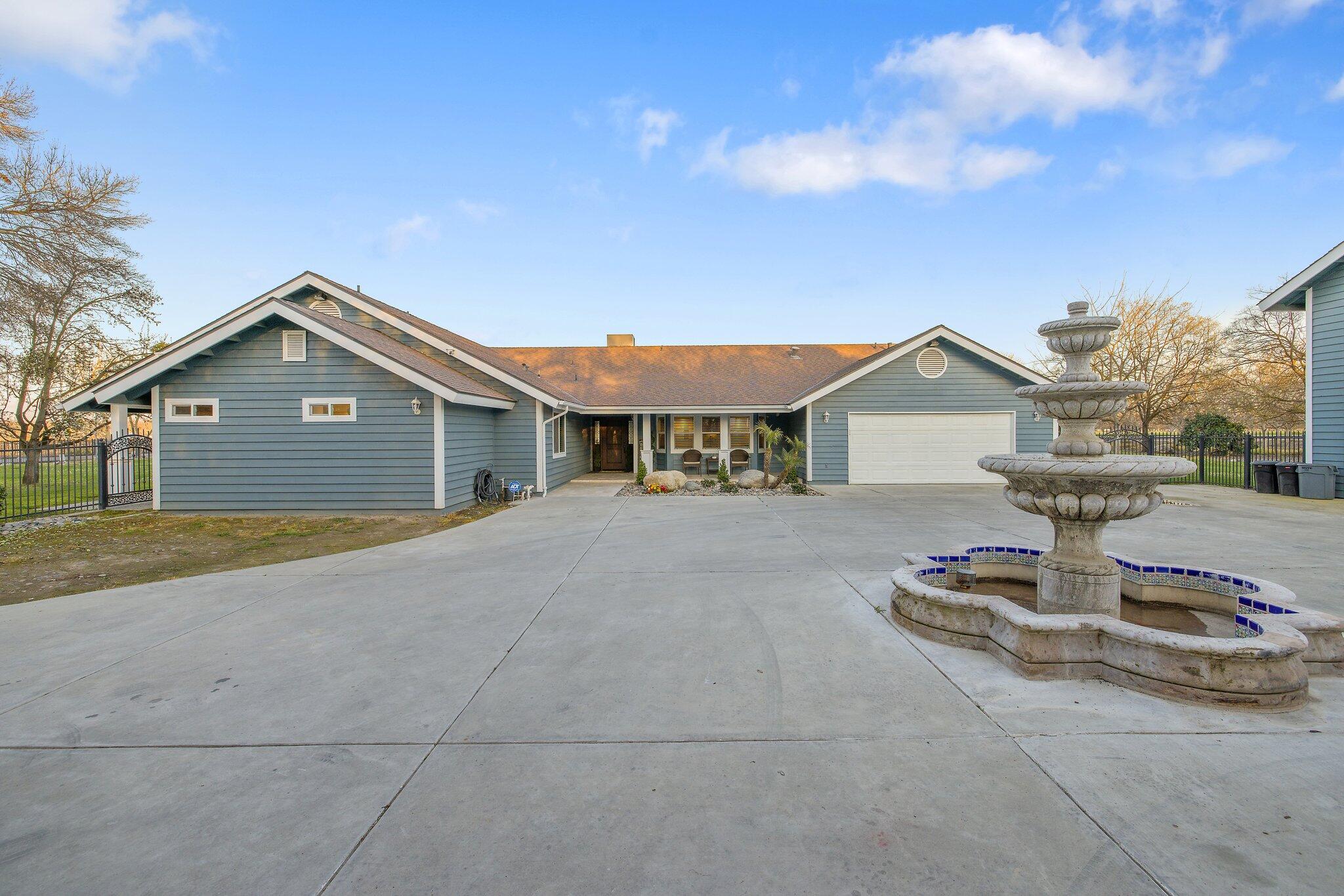 27387 Rd 100, Visalia, CA 93277