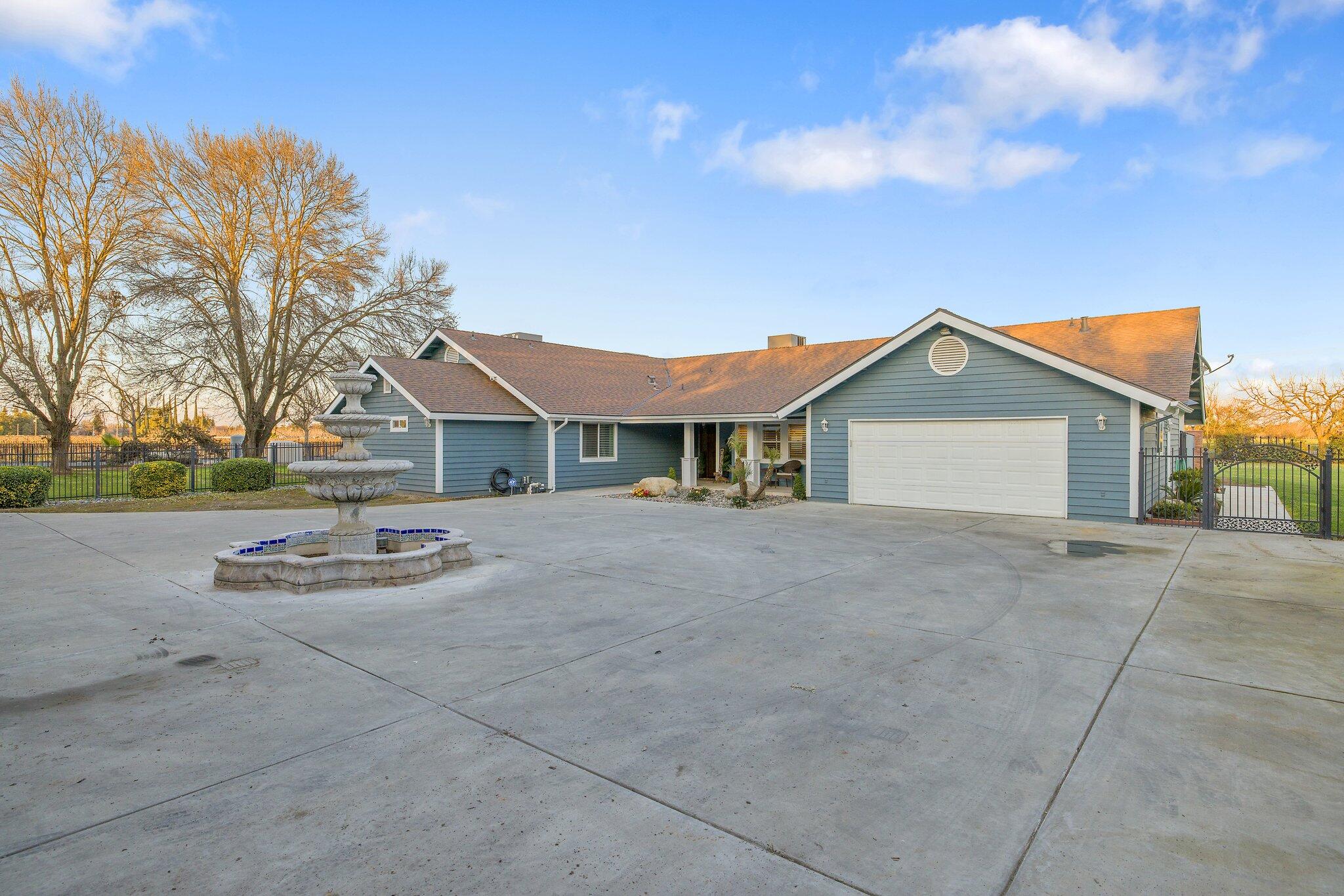 27387 Rd 100, Visalia, CA 93277