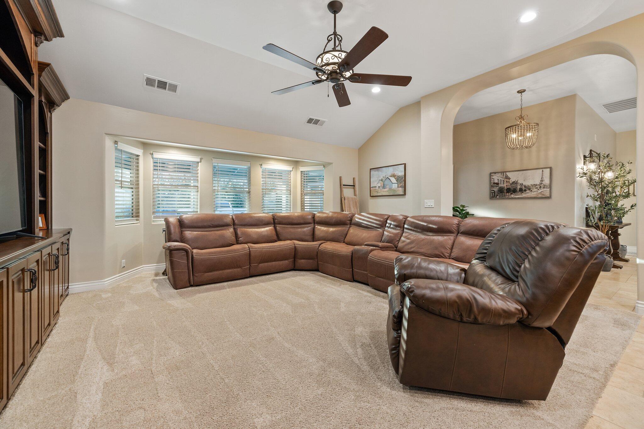 27387 Rd 100, Visalia, CA 93277