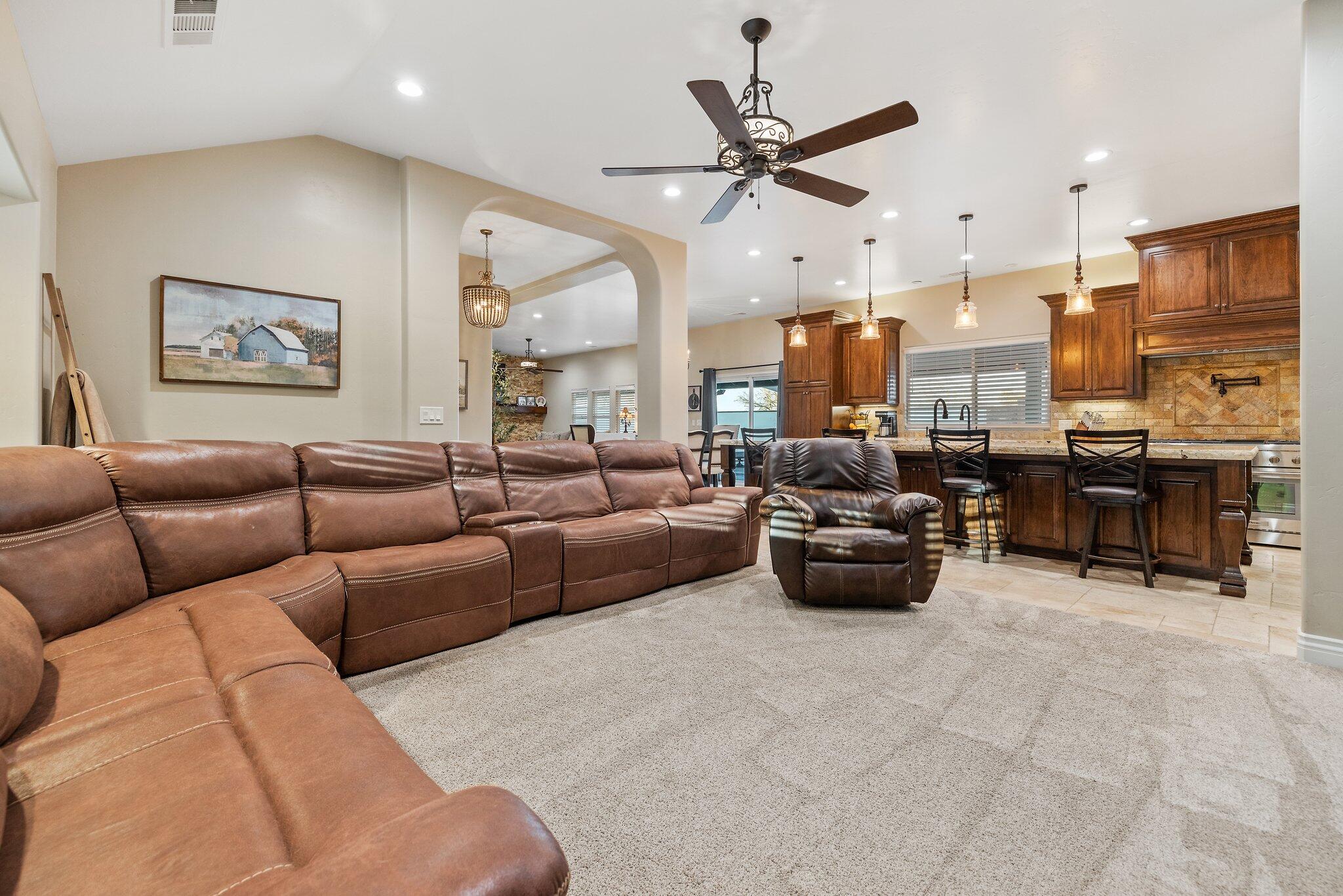 27387 Rd 100, Visalia, CA 93277