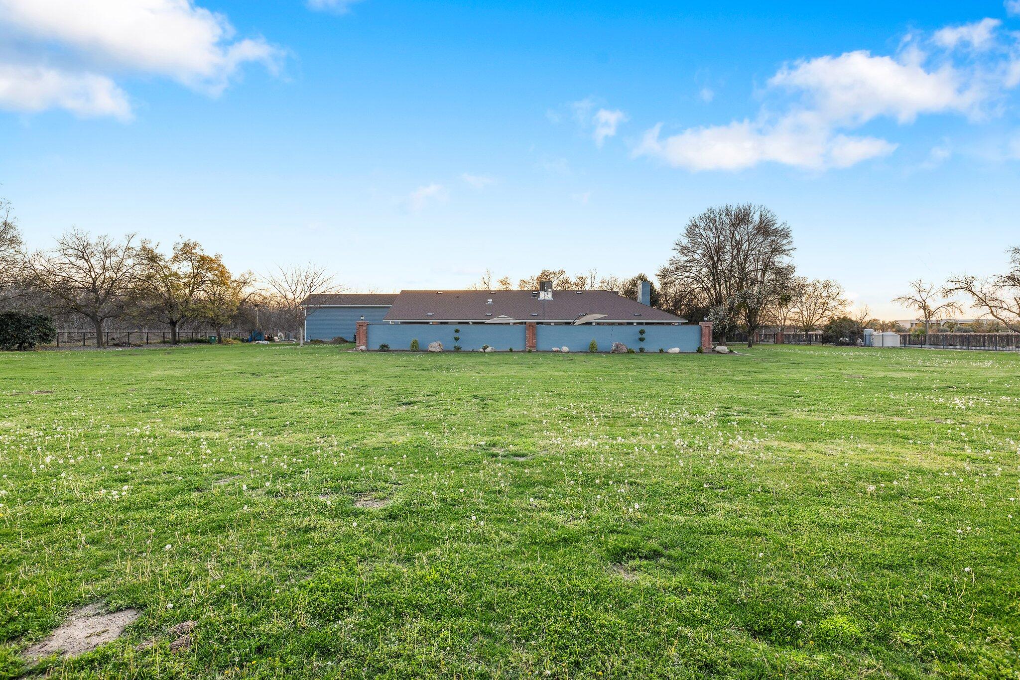 27387 Rd 100, Visalia, CA 93277