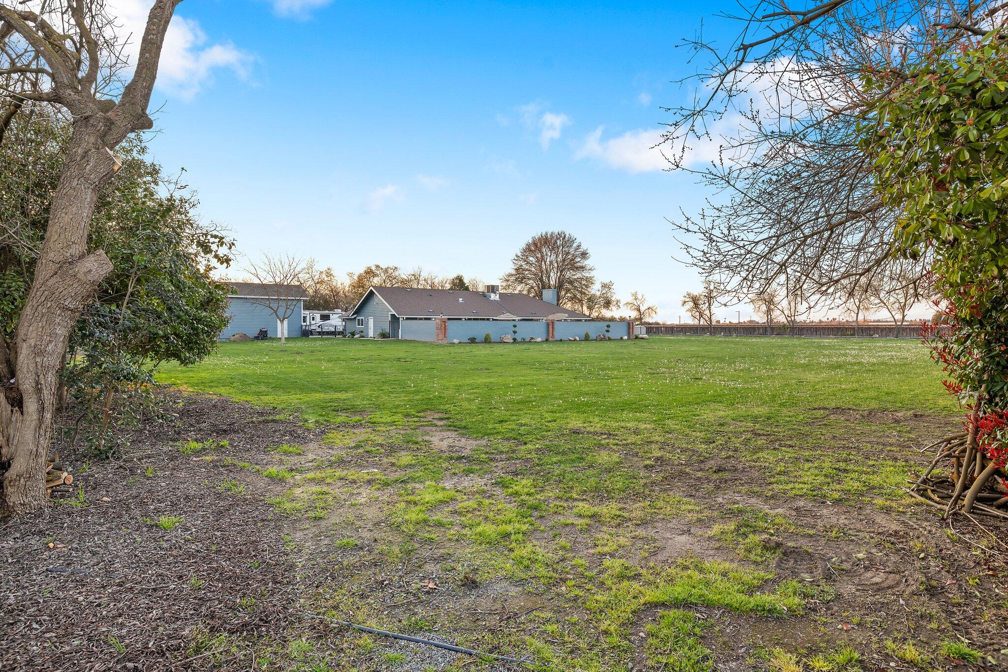 27387 Rd 100, Visalia, CA 93277