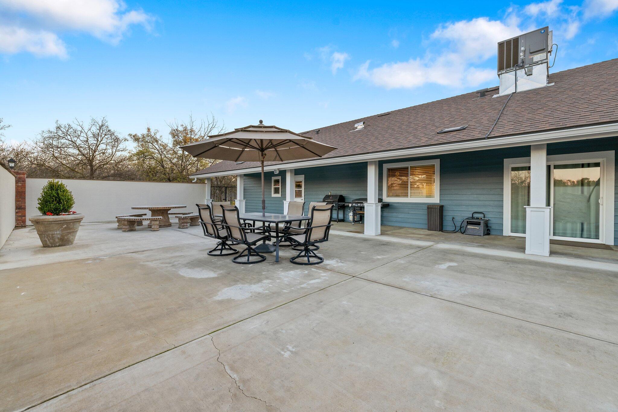 27387 Rd 100, Visalia, CA 93277