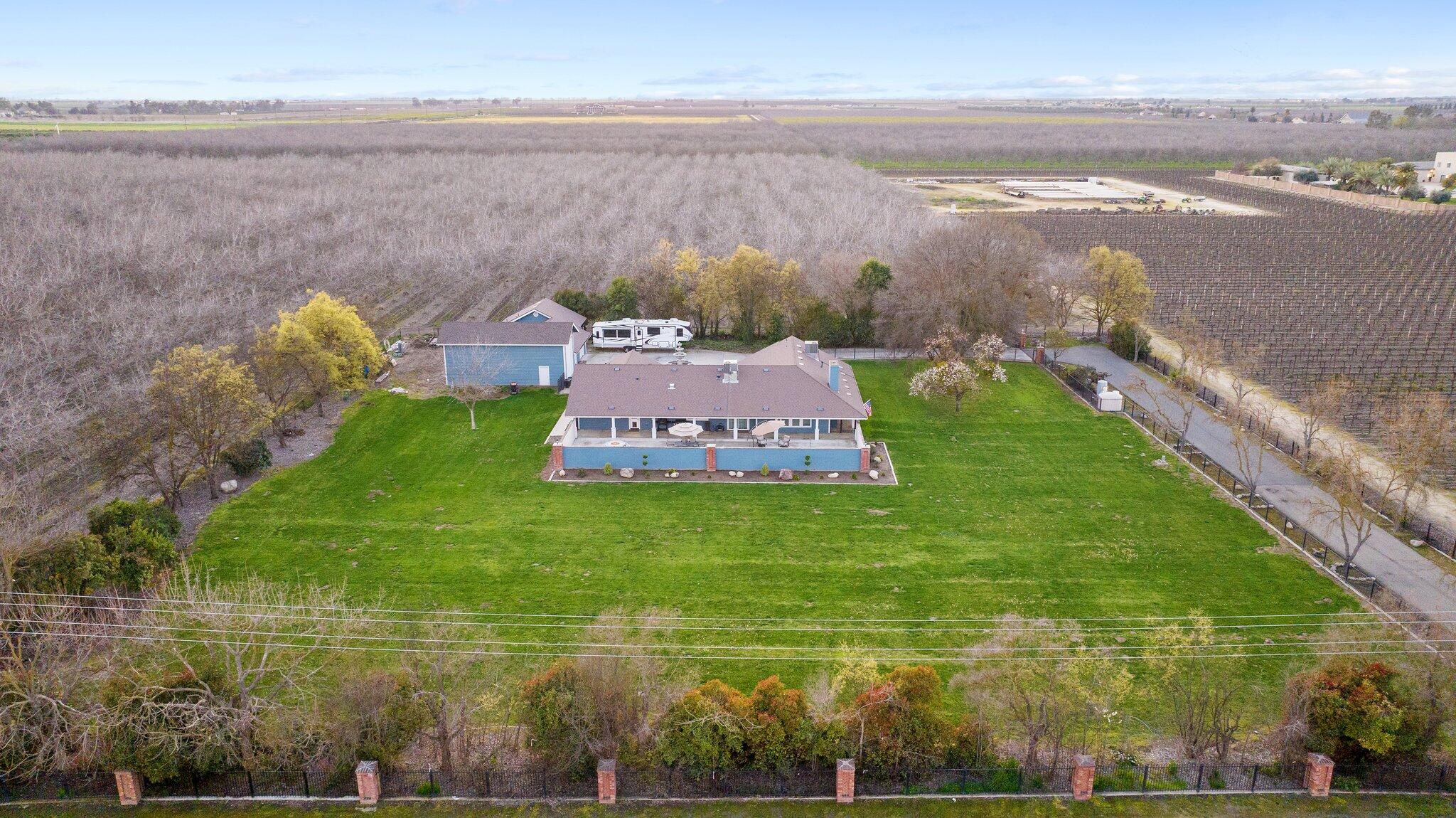 27387 Rd 100, Visalia, CA 93277