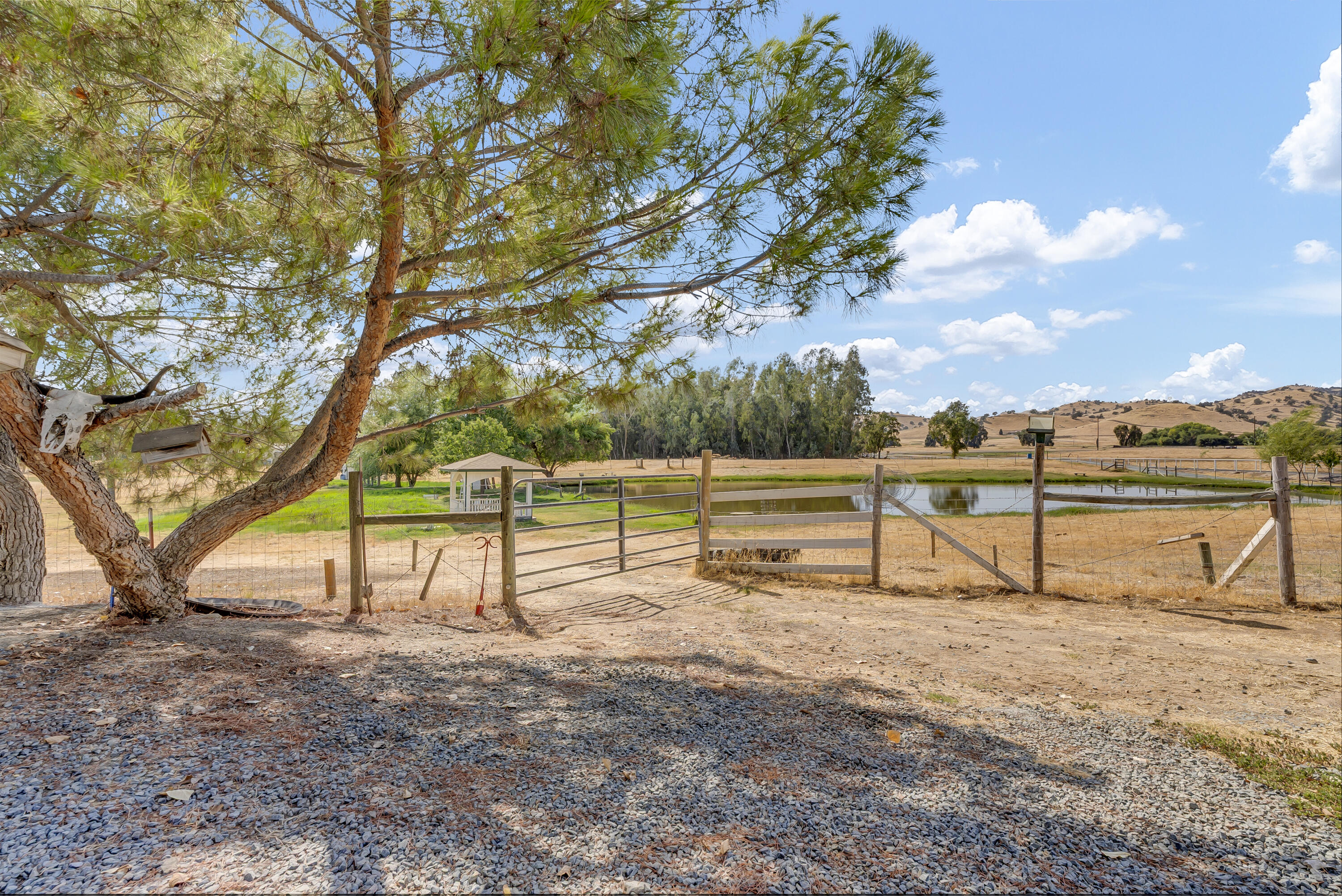 18002 320 Rd, Springville, CA 93265