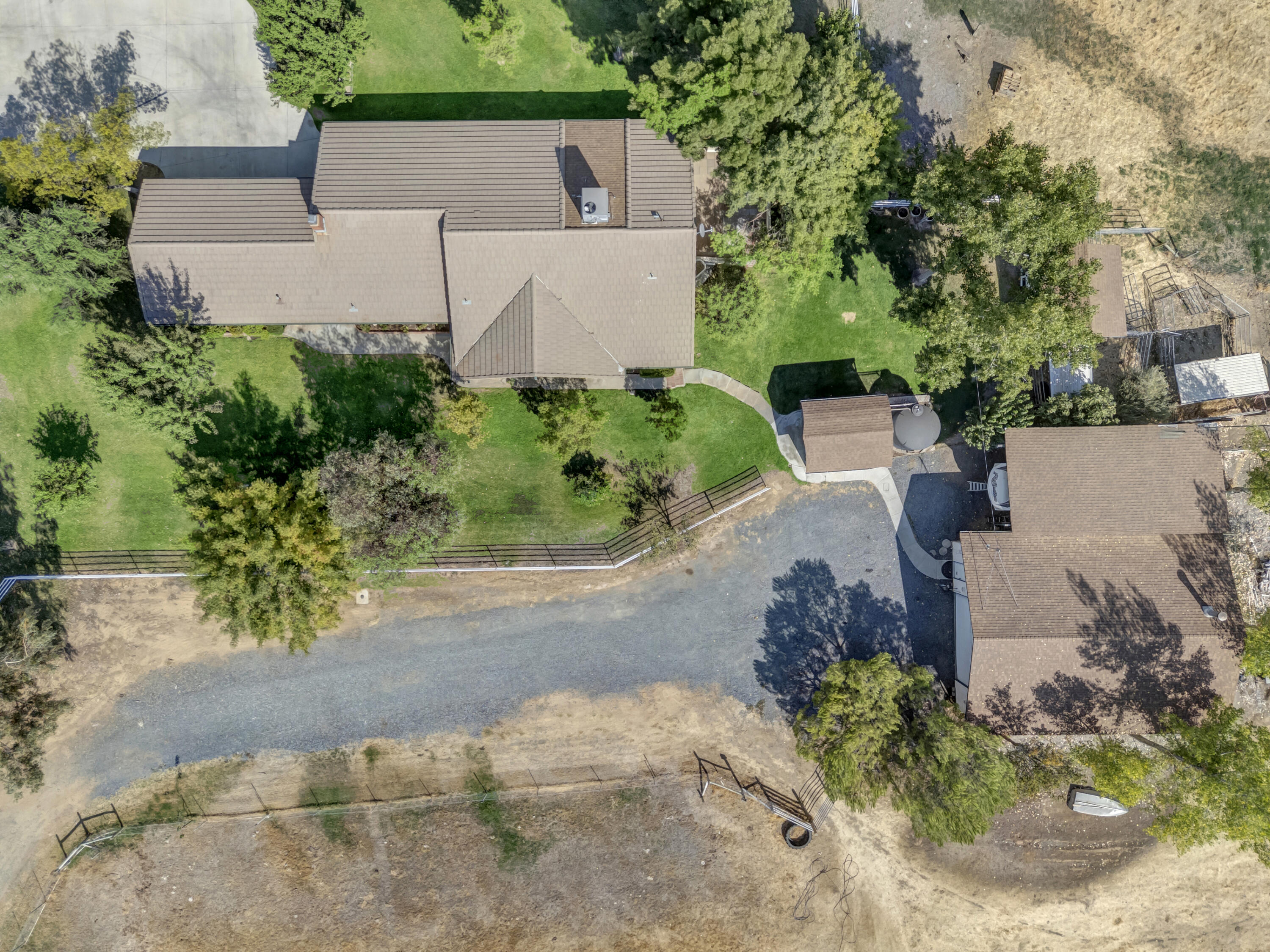 18002 320 Rd, Springville, CA 93265