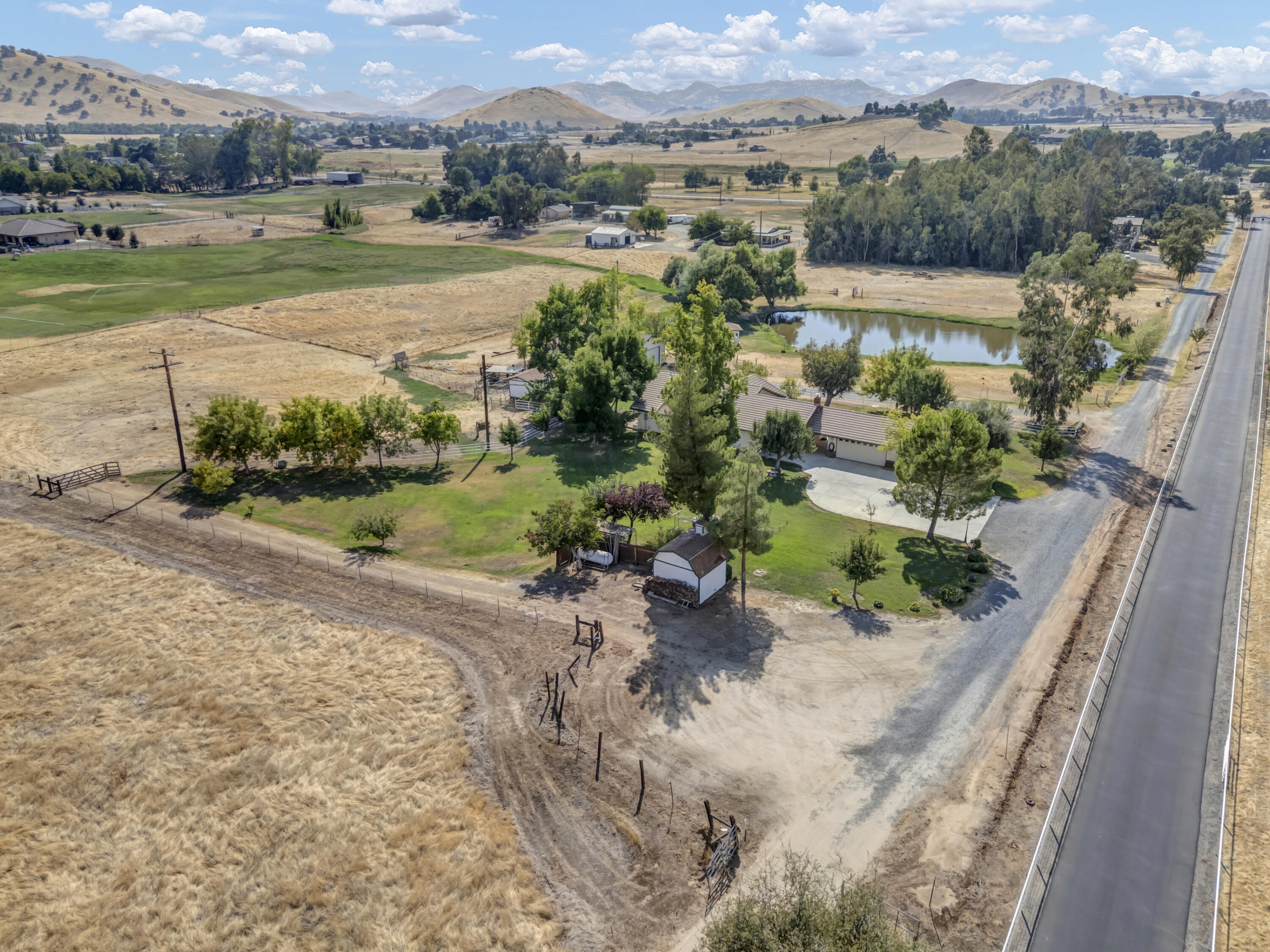18002 320 Rd, Springville, CA 93265