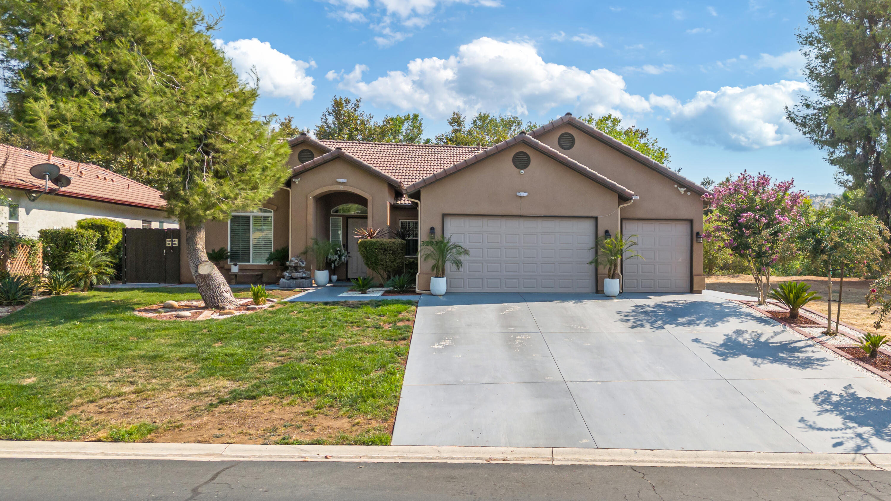32937 Riverside Dr, Springville, CA 93265