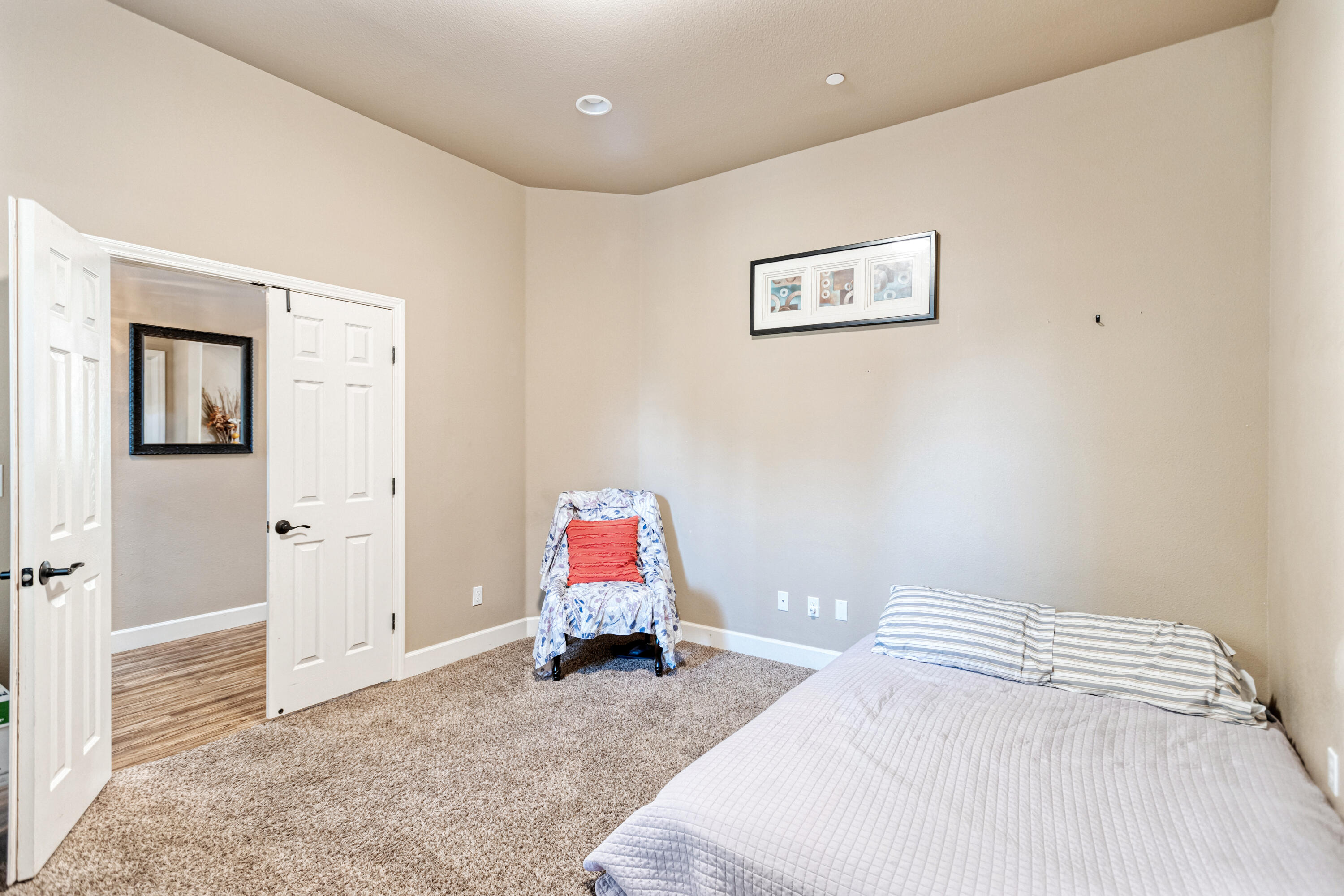 32937 Riverside Dr, Springville, CA 93265