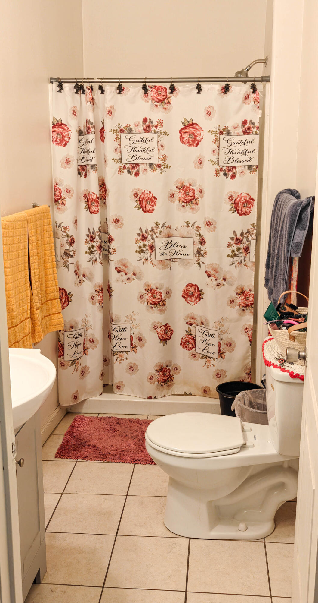 704 N Divisadero St, Visalia, CA 93291