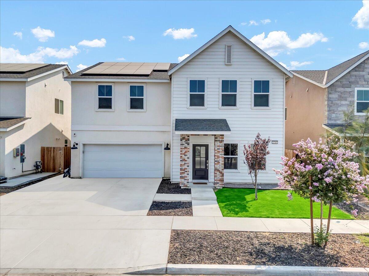 1769 N Jennie Lake Trl, Hanford, CA 93230