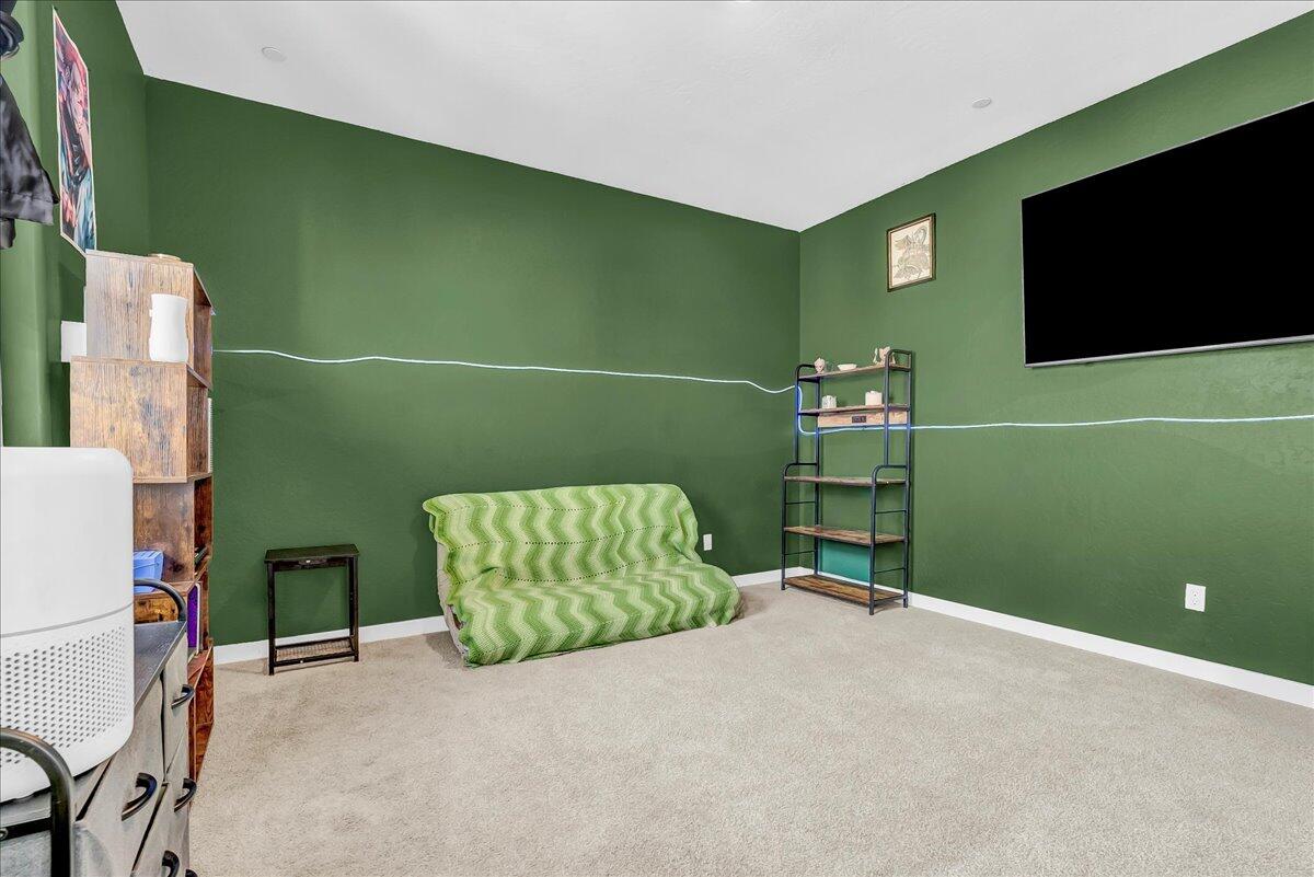 1769 N Jennie Lake Trl, Hanford, CA 93230