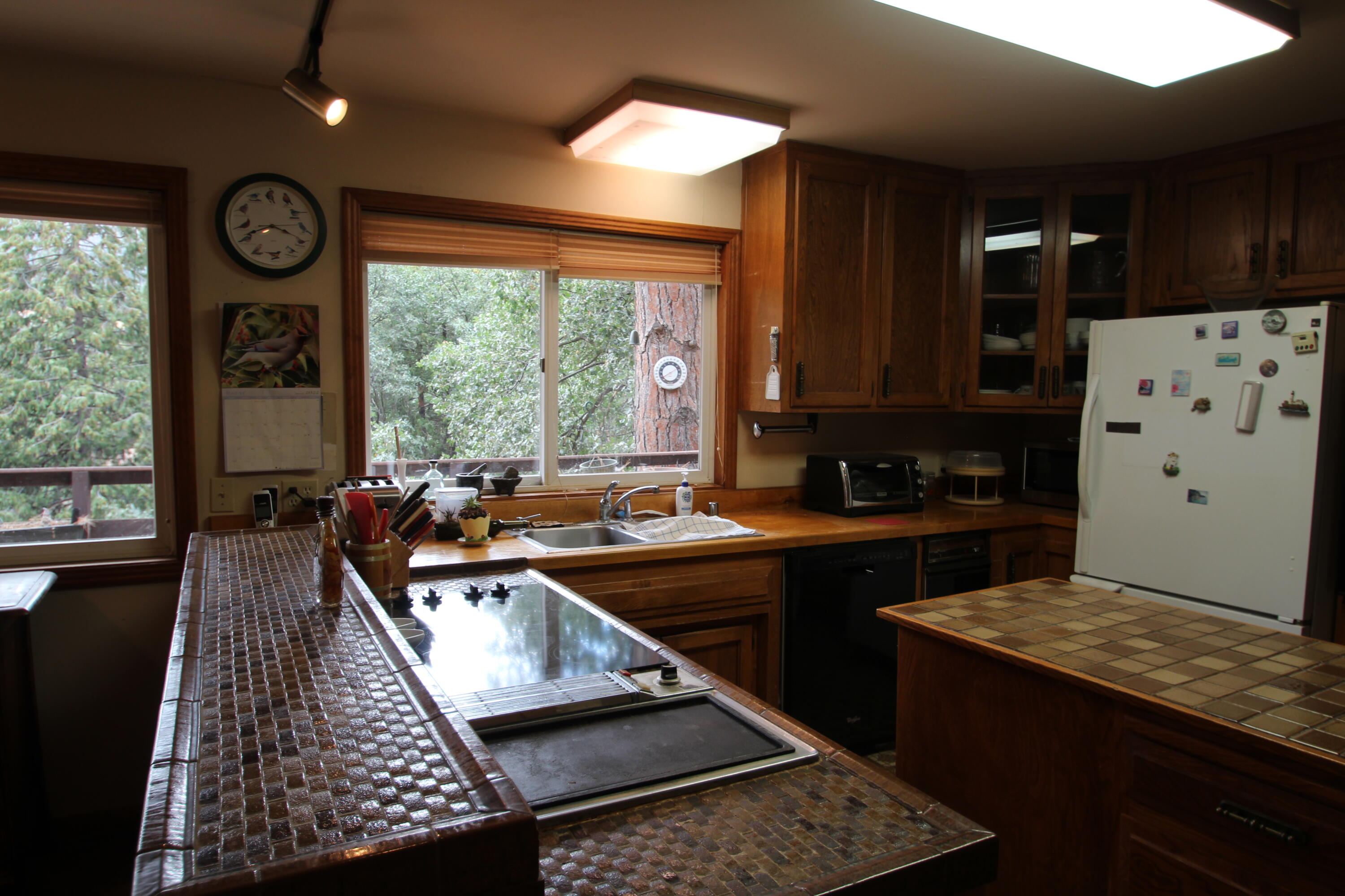 340 Mariposa Dr, Pierpoint Springs, CA 93265