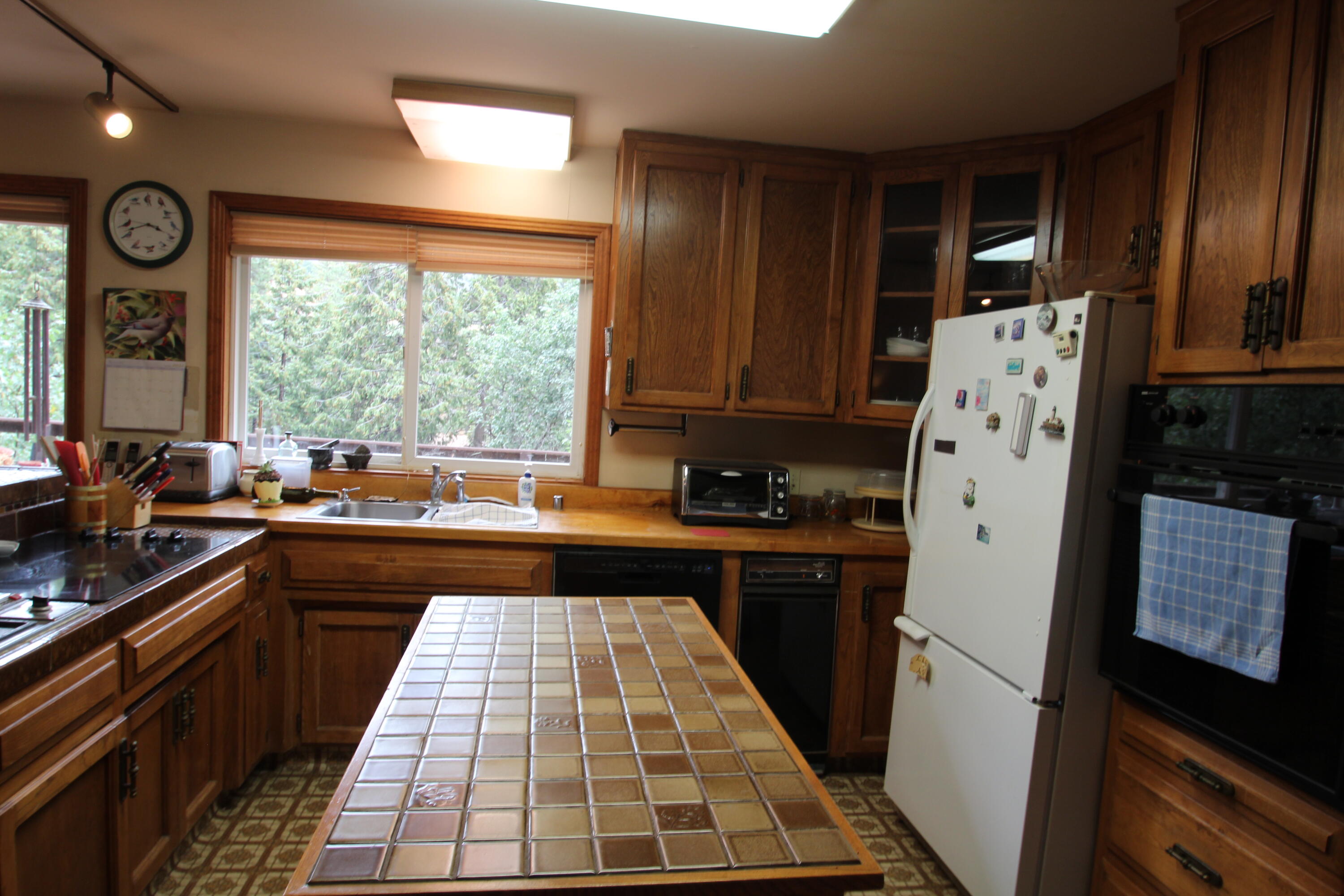 340 Mariposa Dr, Pierpoint Springs, CA 93265