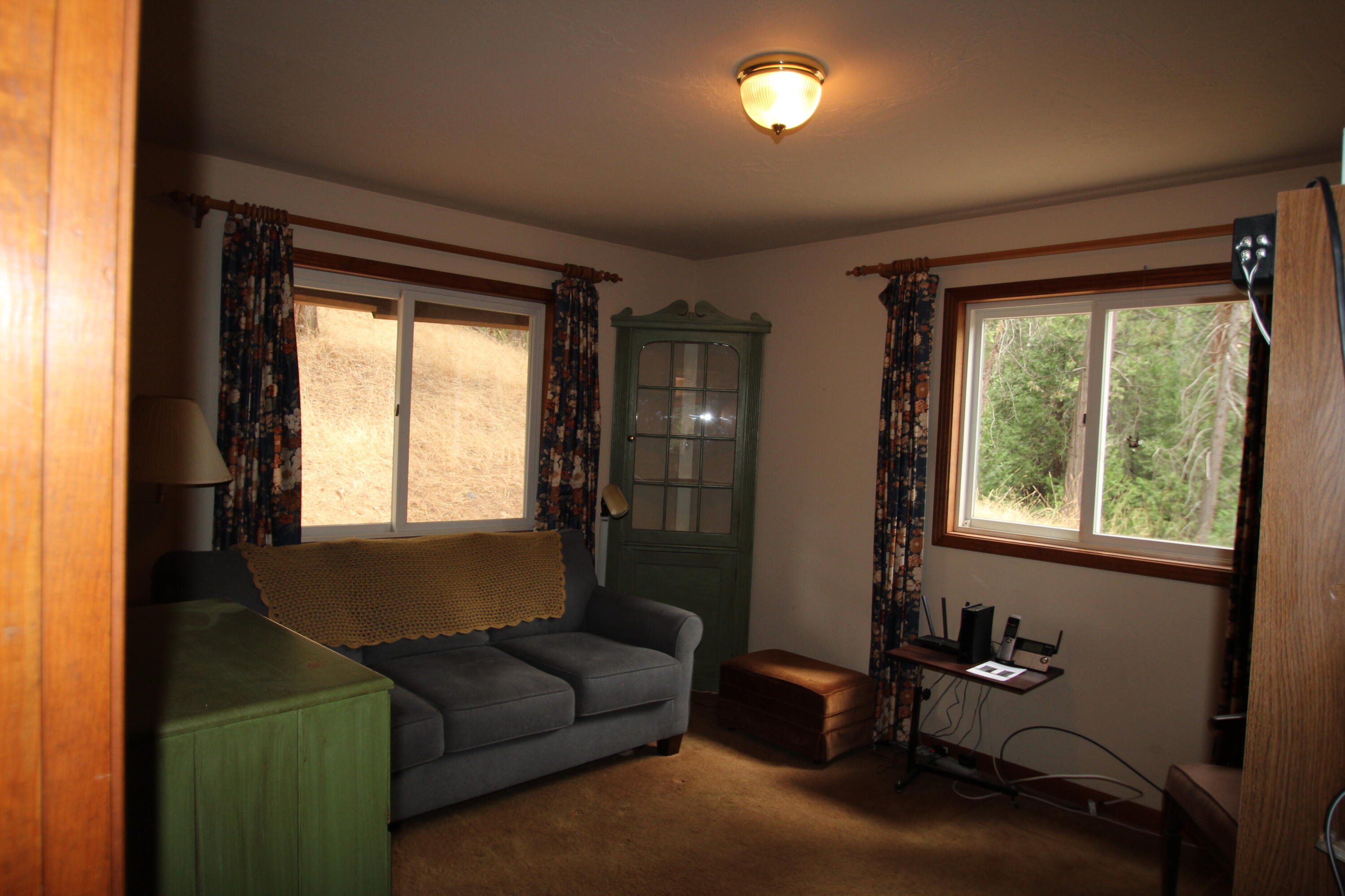 340 Mariposa Dr, Pierpoint Springs, CA 93265