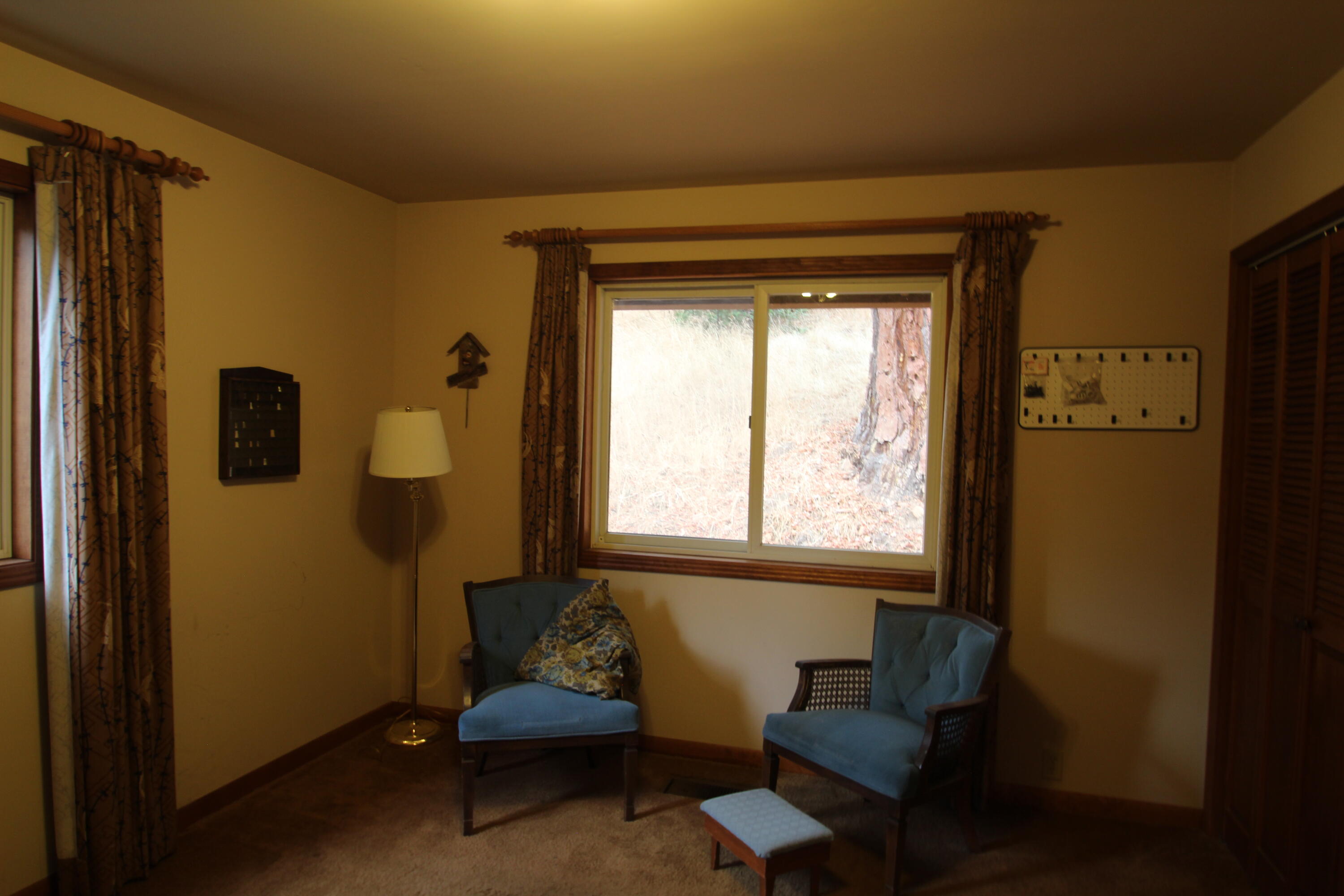 340 Mariposa Dr, Pierpoint Springs, CA 93265