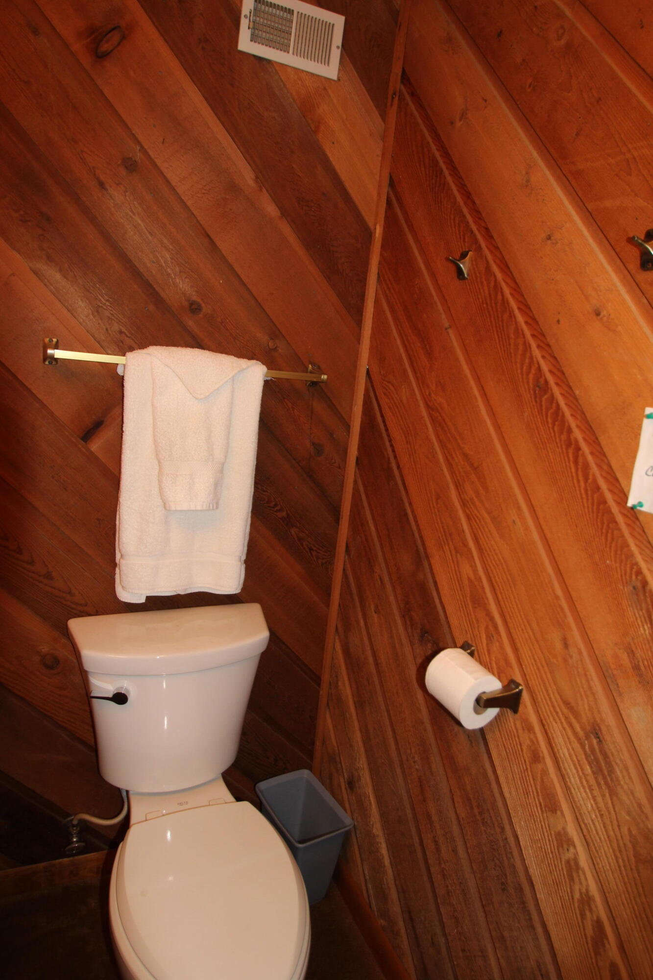 340 Mariposa Dr, Pierpoint Springs, CA 93265