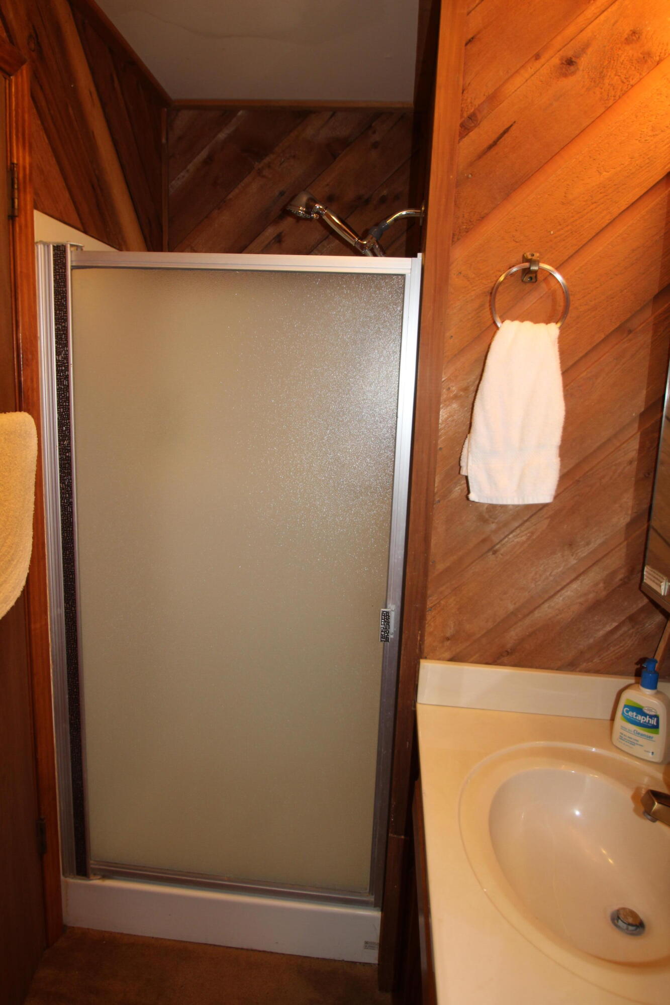 340 Mariposa Dr, Pierpoint Springs, CA 93265