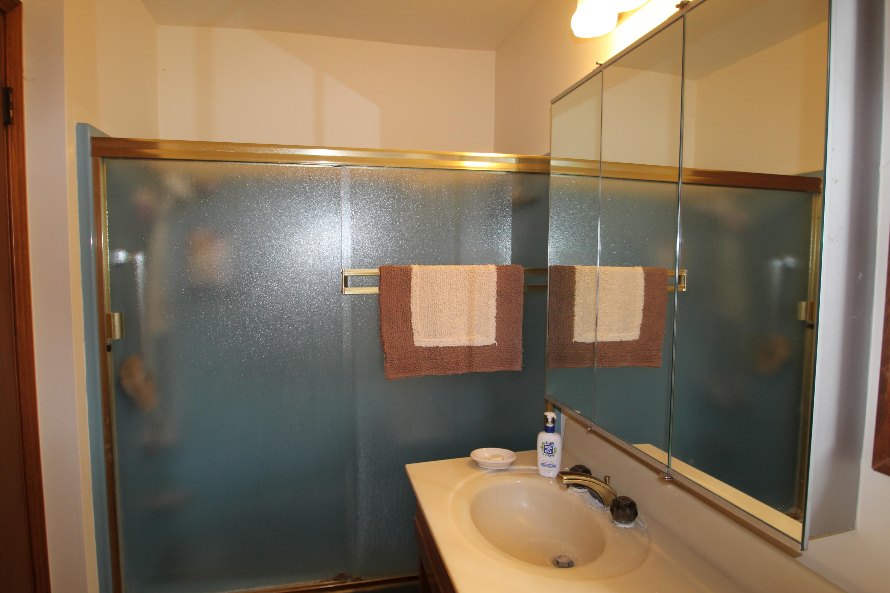 340 Mariposa Dr, Pierpoint Springs, CA 93265