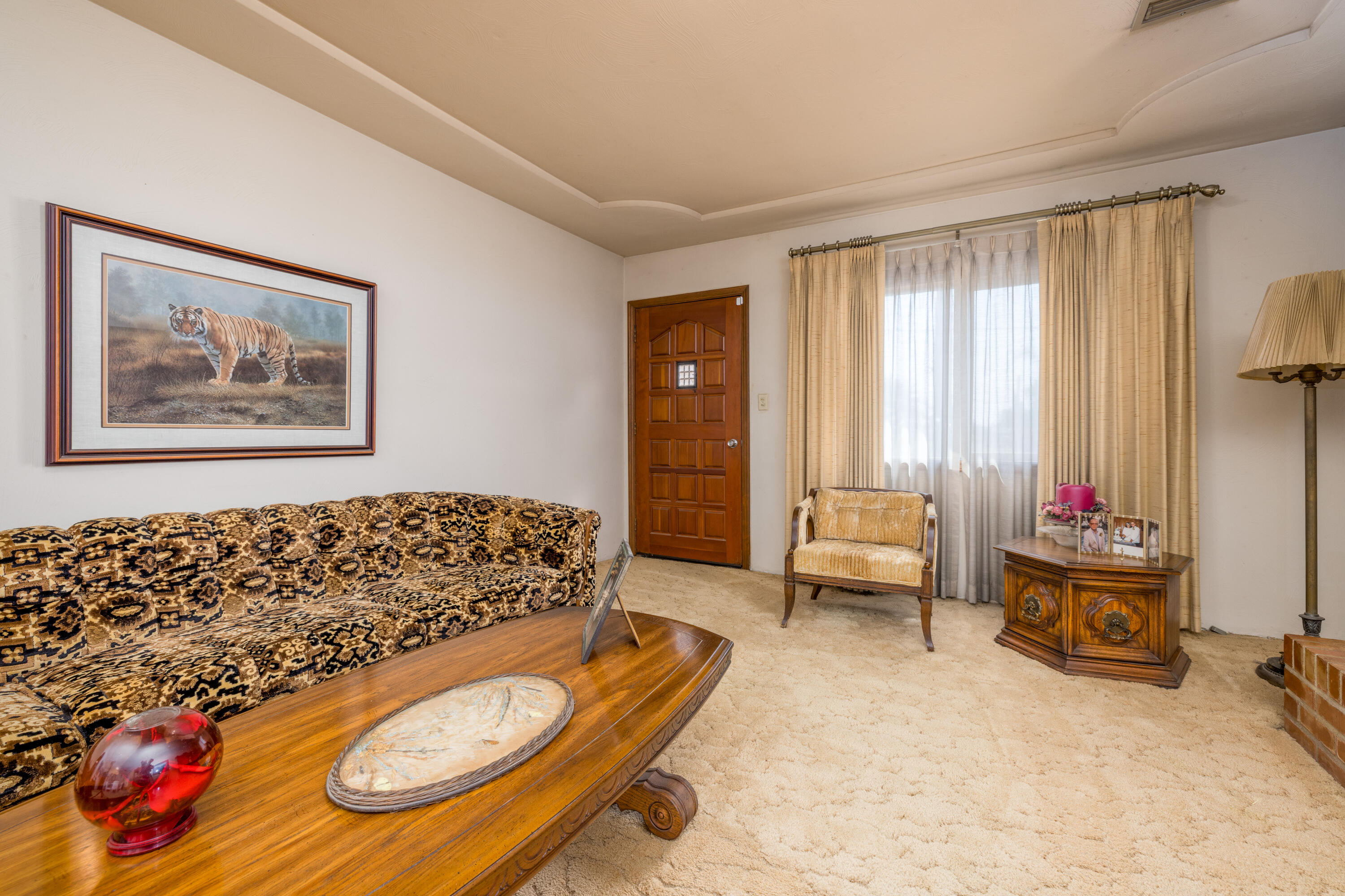 1149 N E St, Tulare, CA 93274