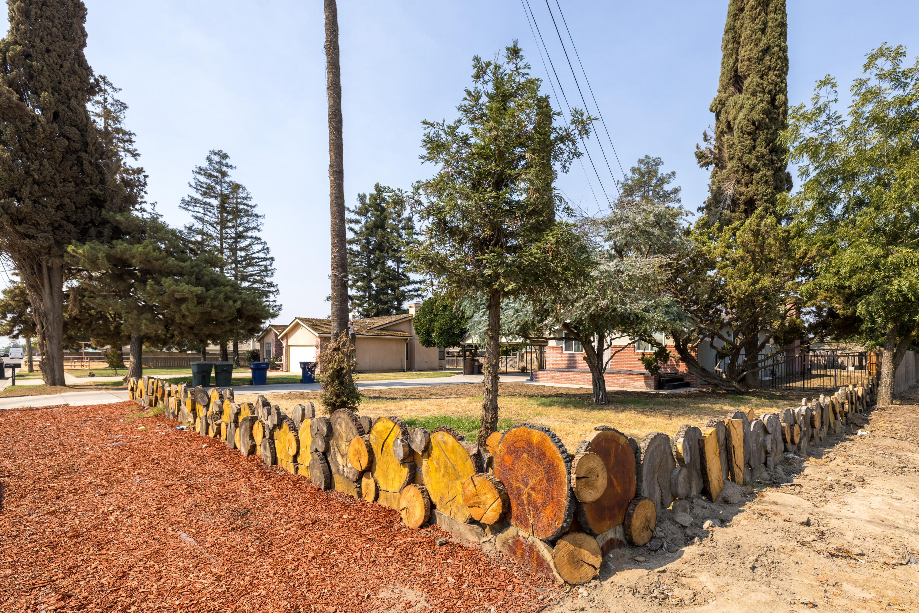 1149 N E St, Tulare, CA 93274