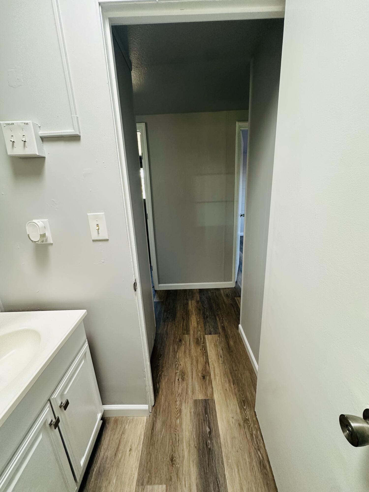 210 Plum Dr, Exeter, CA 93221