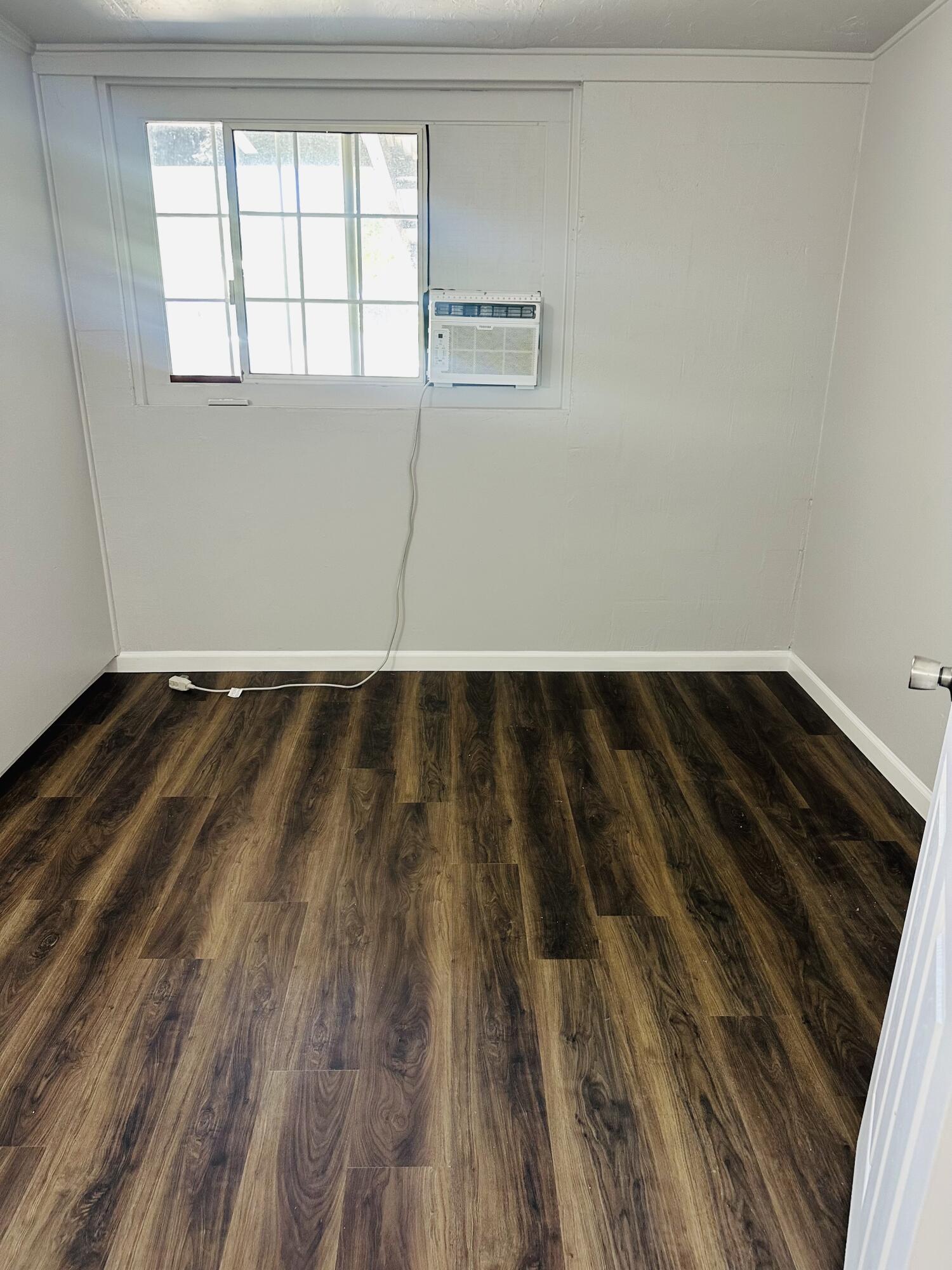 210 Plum Dr, Exeter, CA 93221