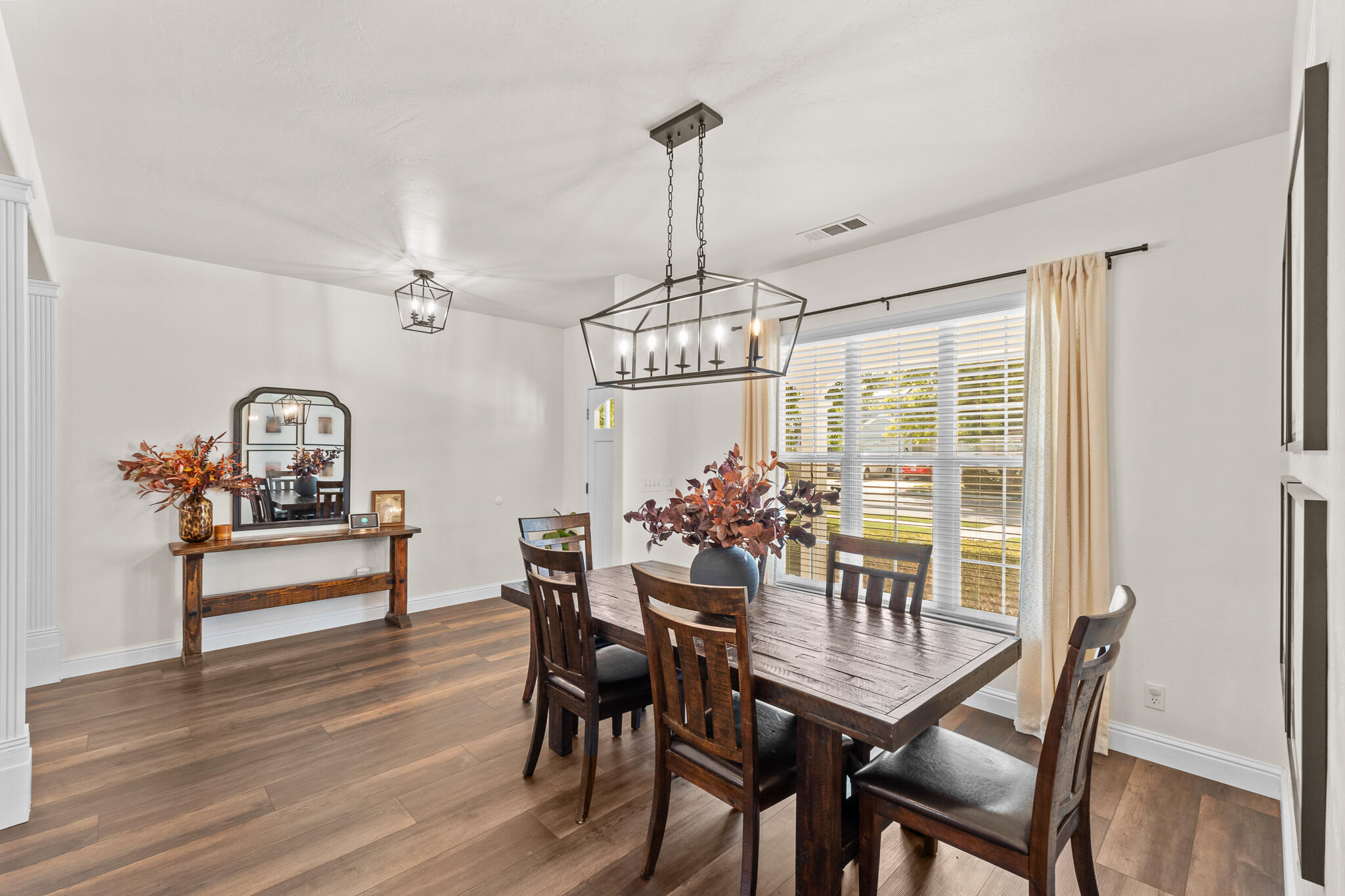 4204 S University St, Visalia, CA 93277