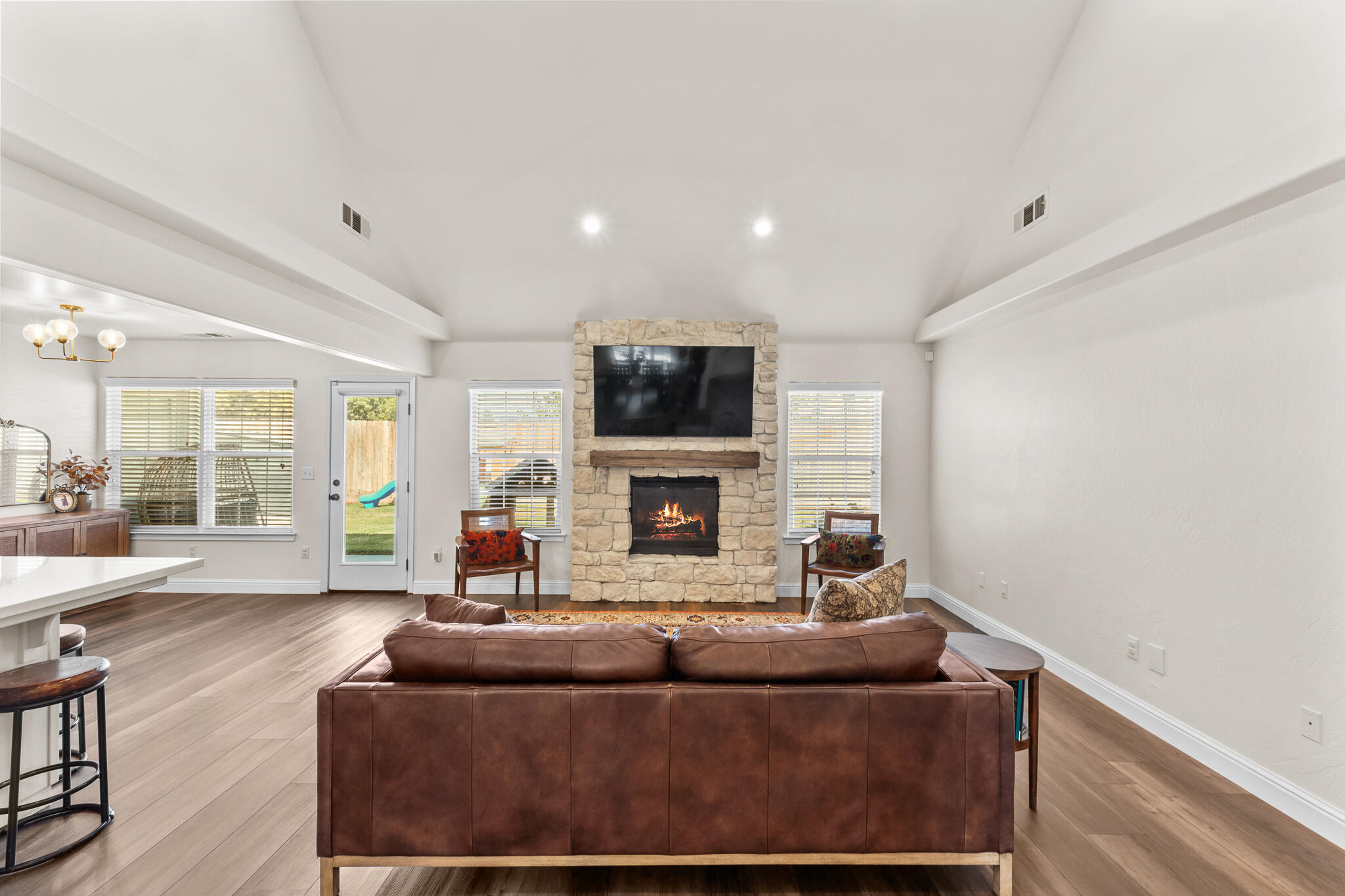 4204 S University St, Visalia, CA 93277