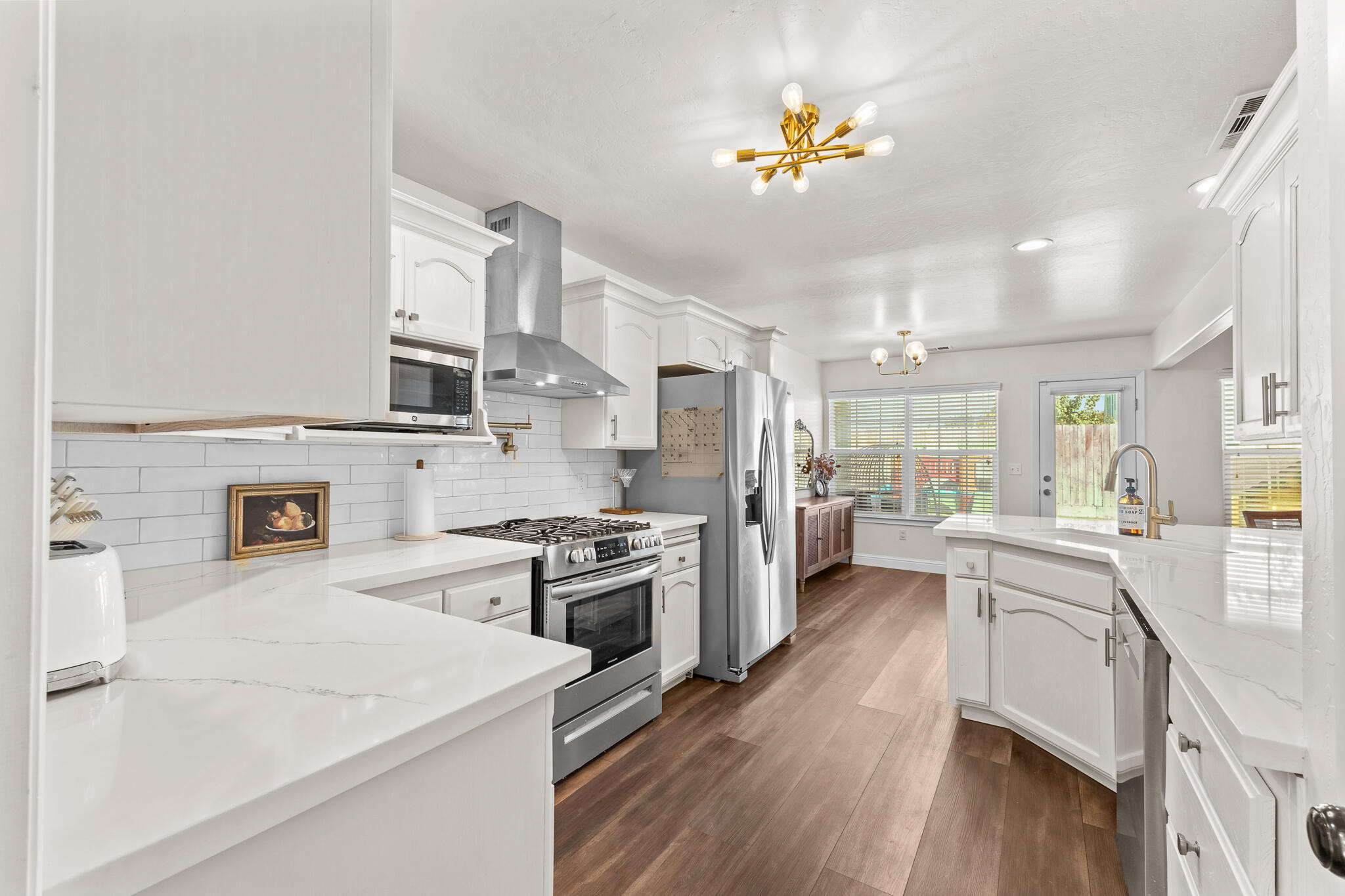 4204 S University St, Visalia, CA 93277