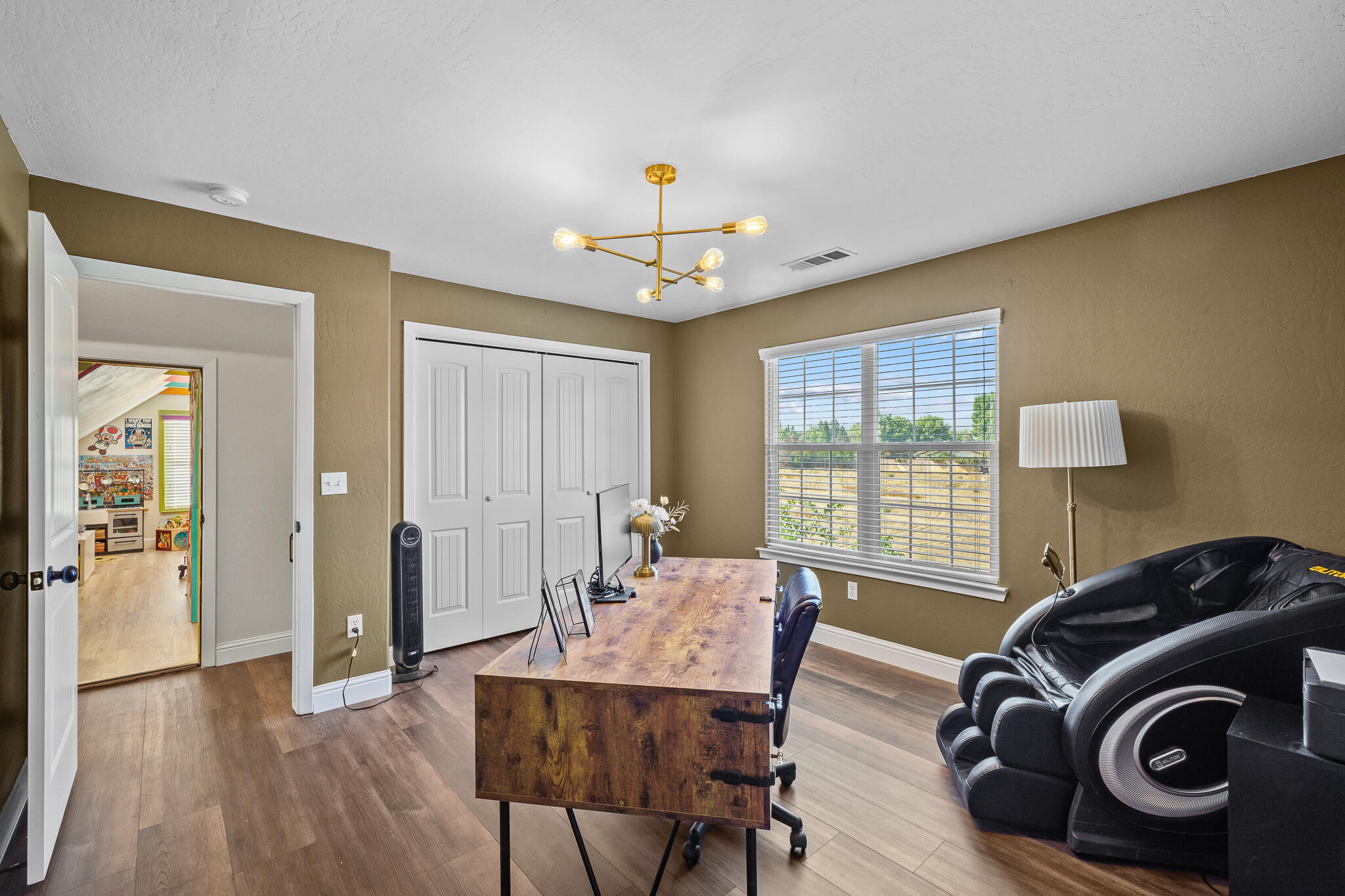 4204 S University St, Visalia, CA 93277