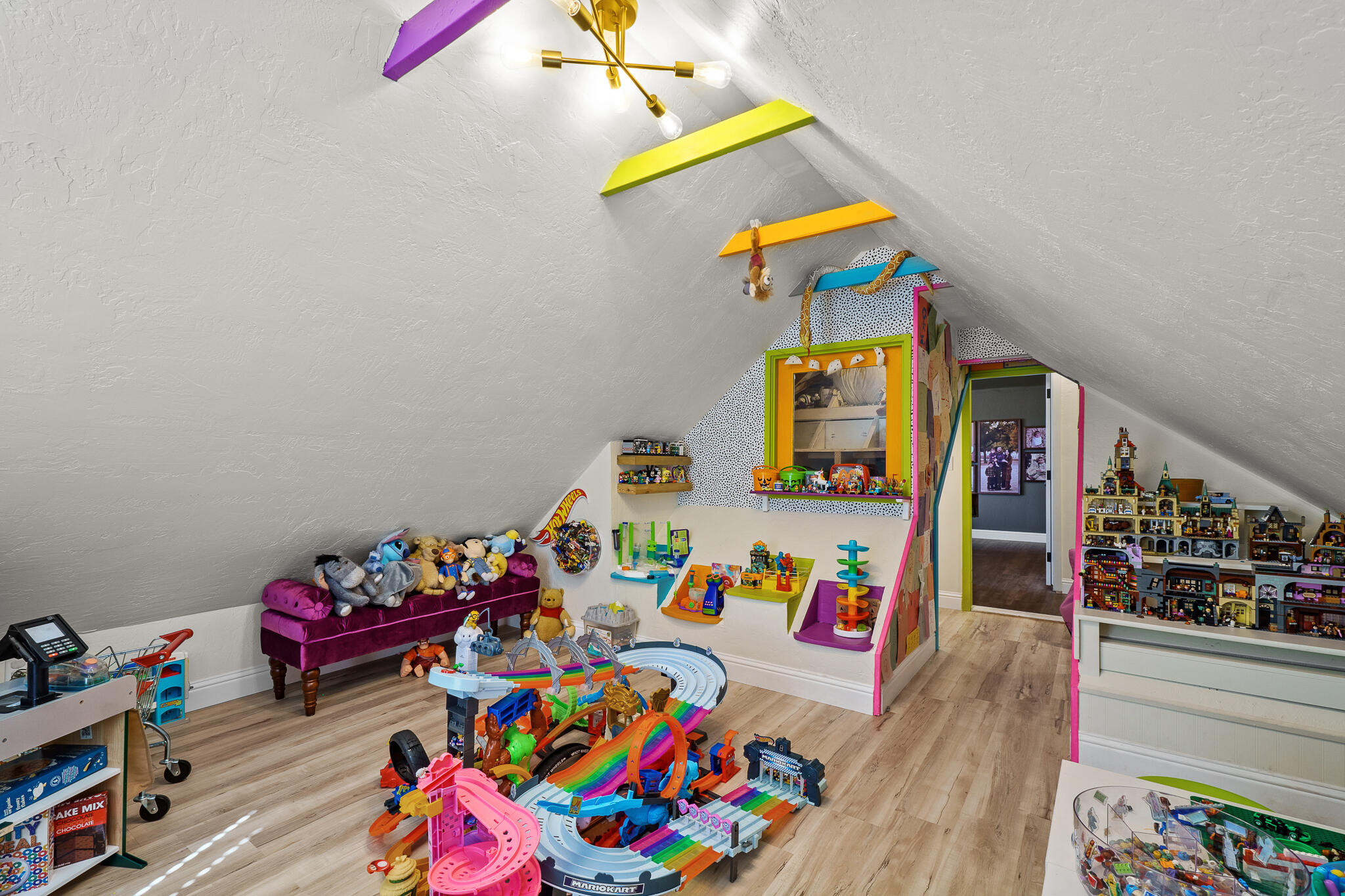 4204 S University St, Visalia, CA 93277