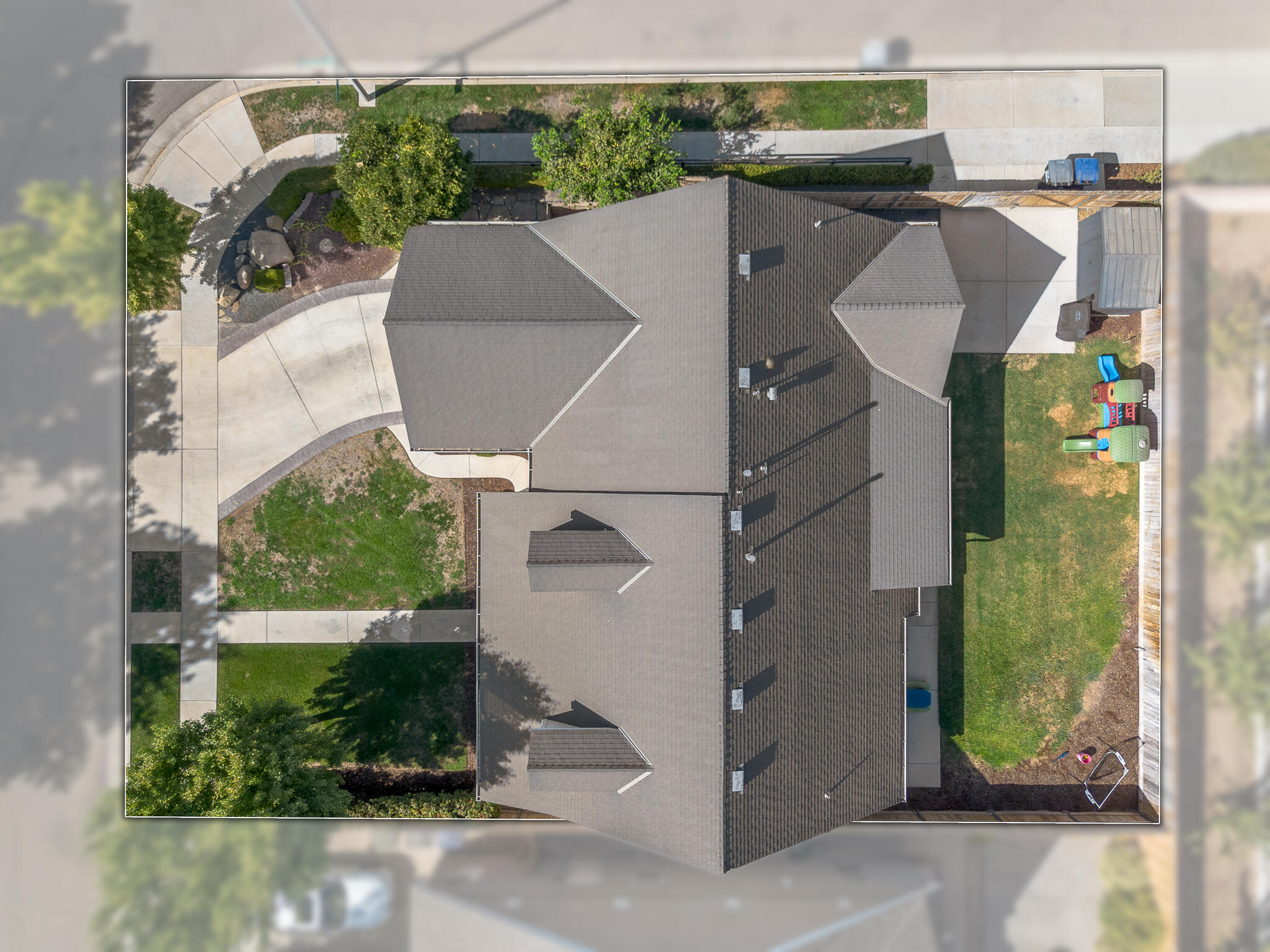 4204 S University St, Visalia, CA 93277