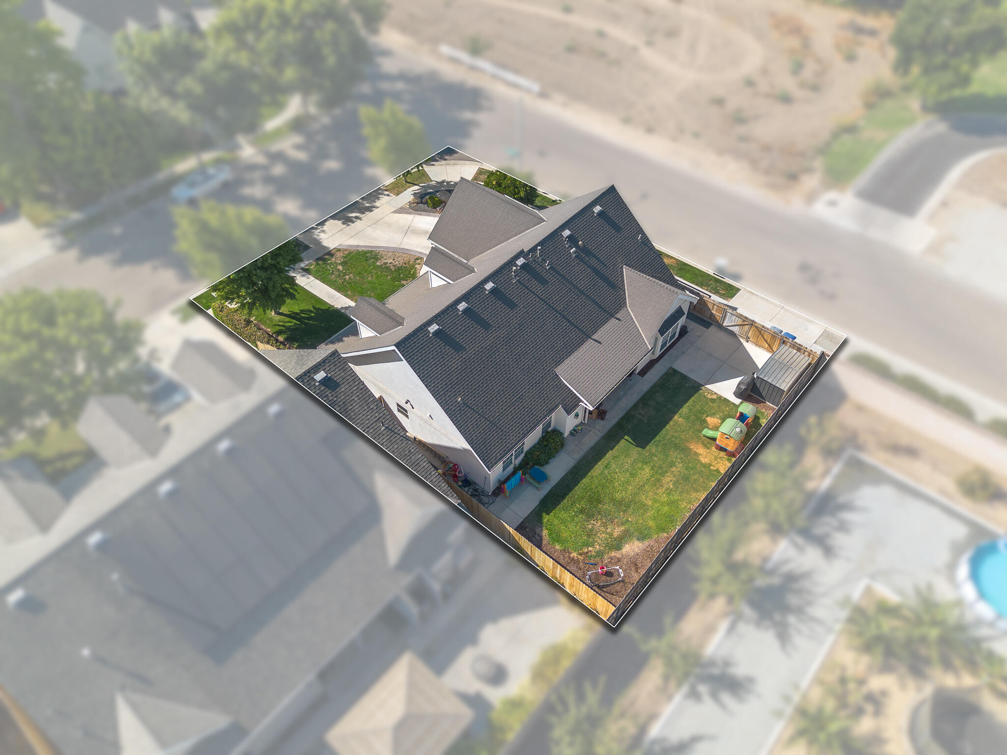 4204 S University St, Visalia, CA 93277