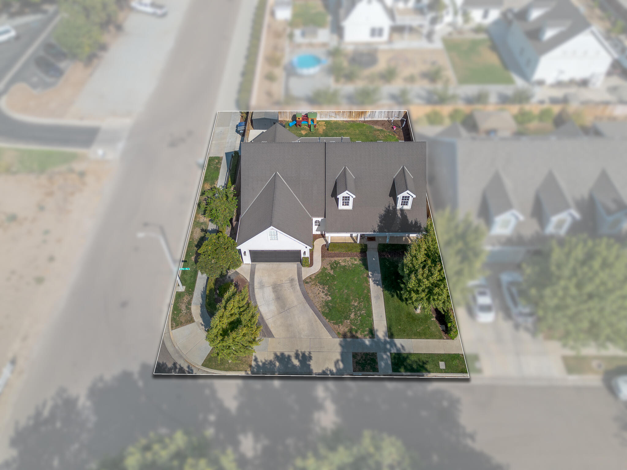 4204 S University St, Visalia, CA 93277