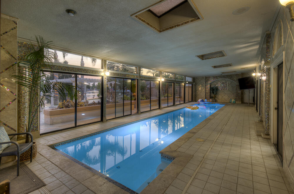 1617 N Aspen Ct, Visalia, CA 93291