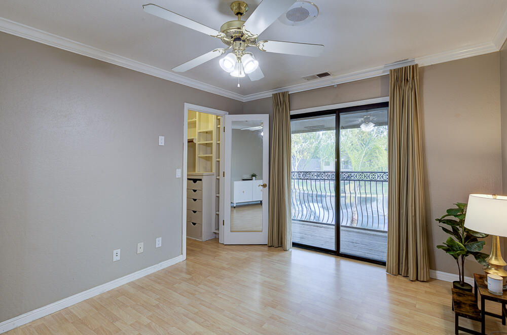 1617 N Aspen Ct, Visalia, CA 93291