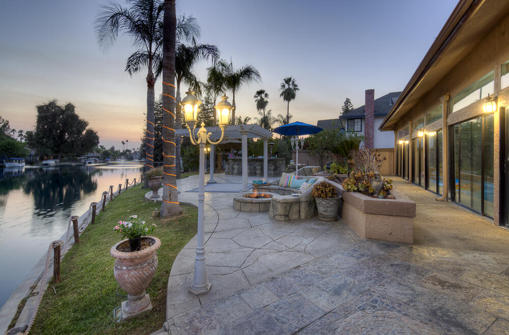 1617 N Aspen Ct, Visalia, CA 93291