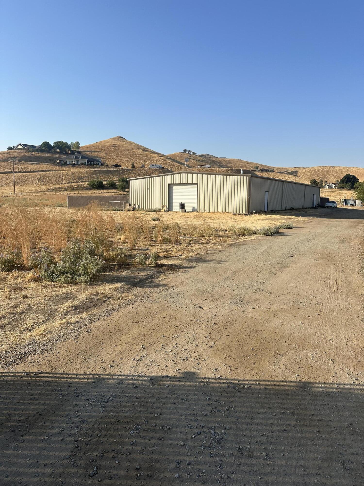 29557 Mehrten Dr #16, Exeter, CA 93221