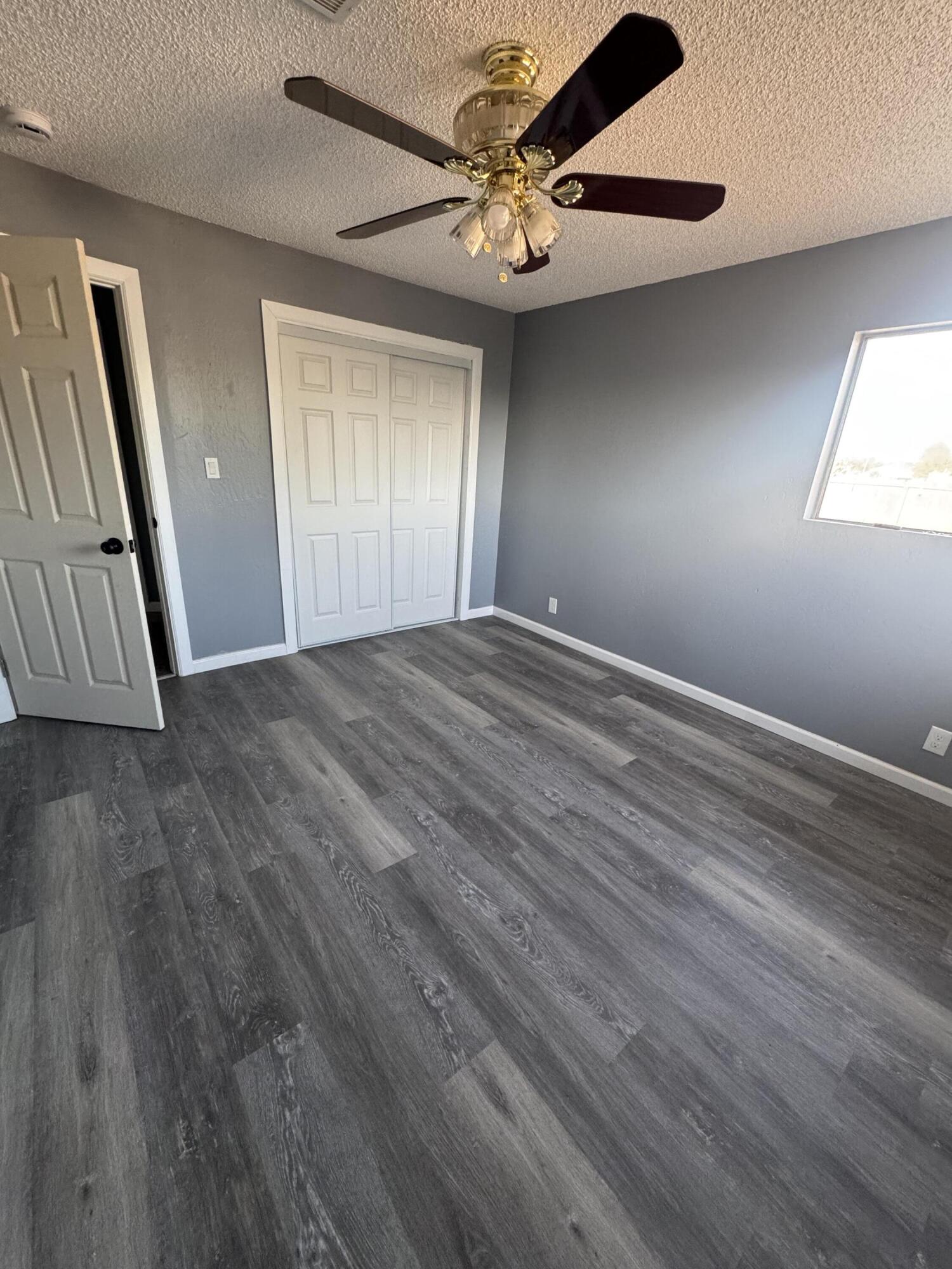 579 S Villa St, Porterville, CA 93257